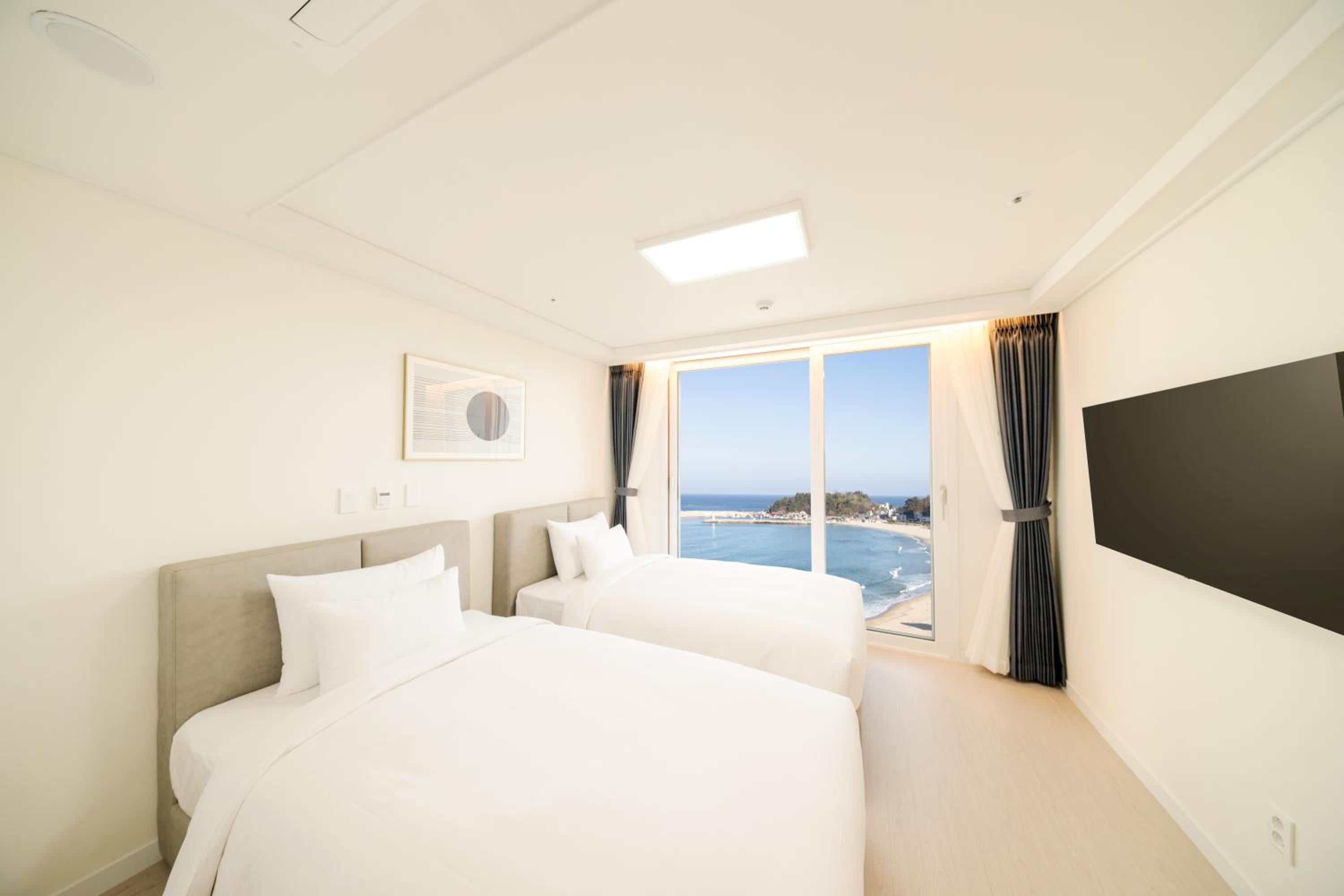 Twin Room With Sea View photo 1