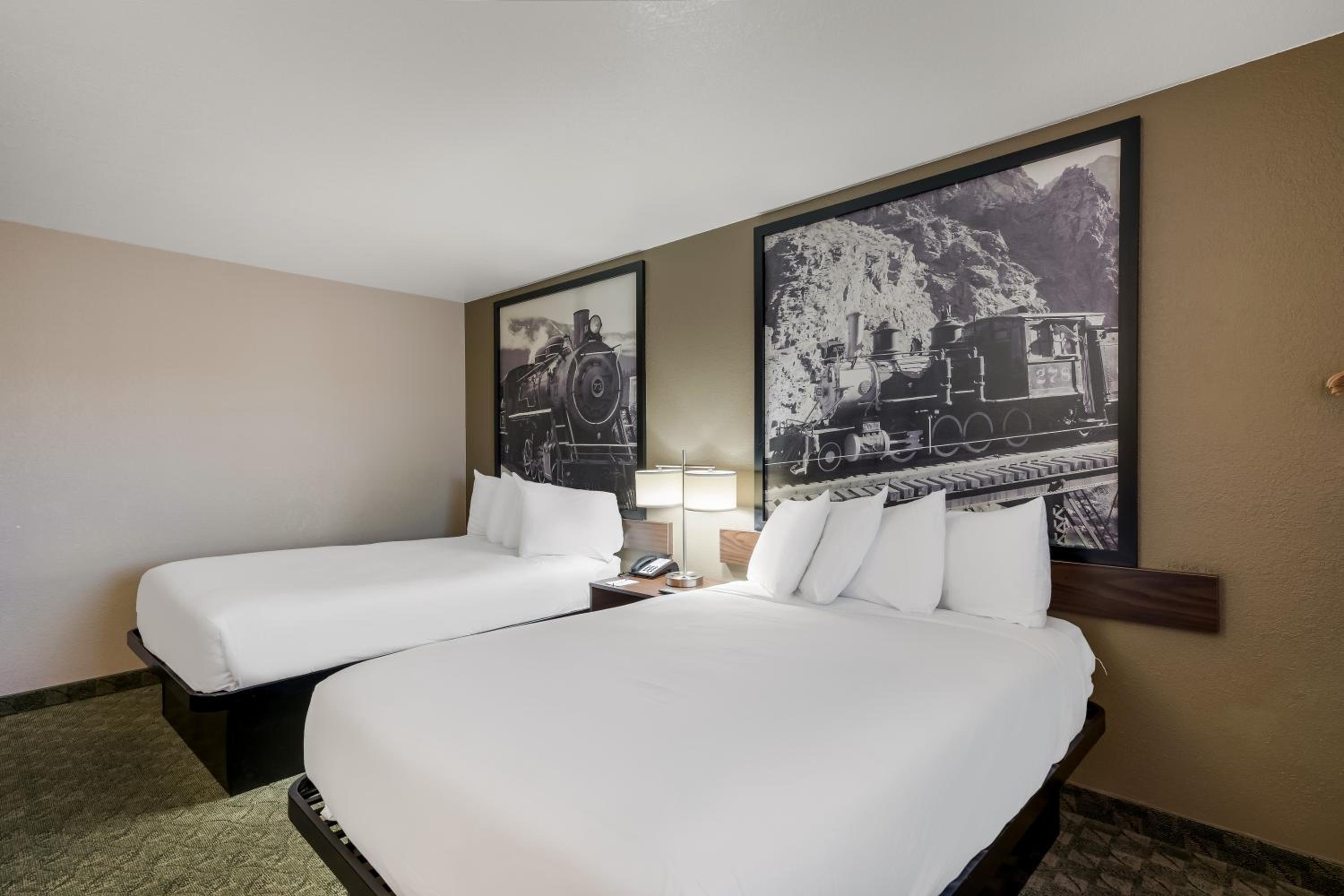 Double Room with Two Double Beds - Photo 4