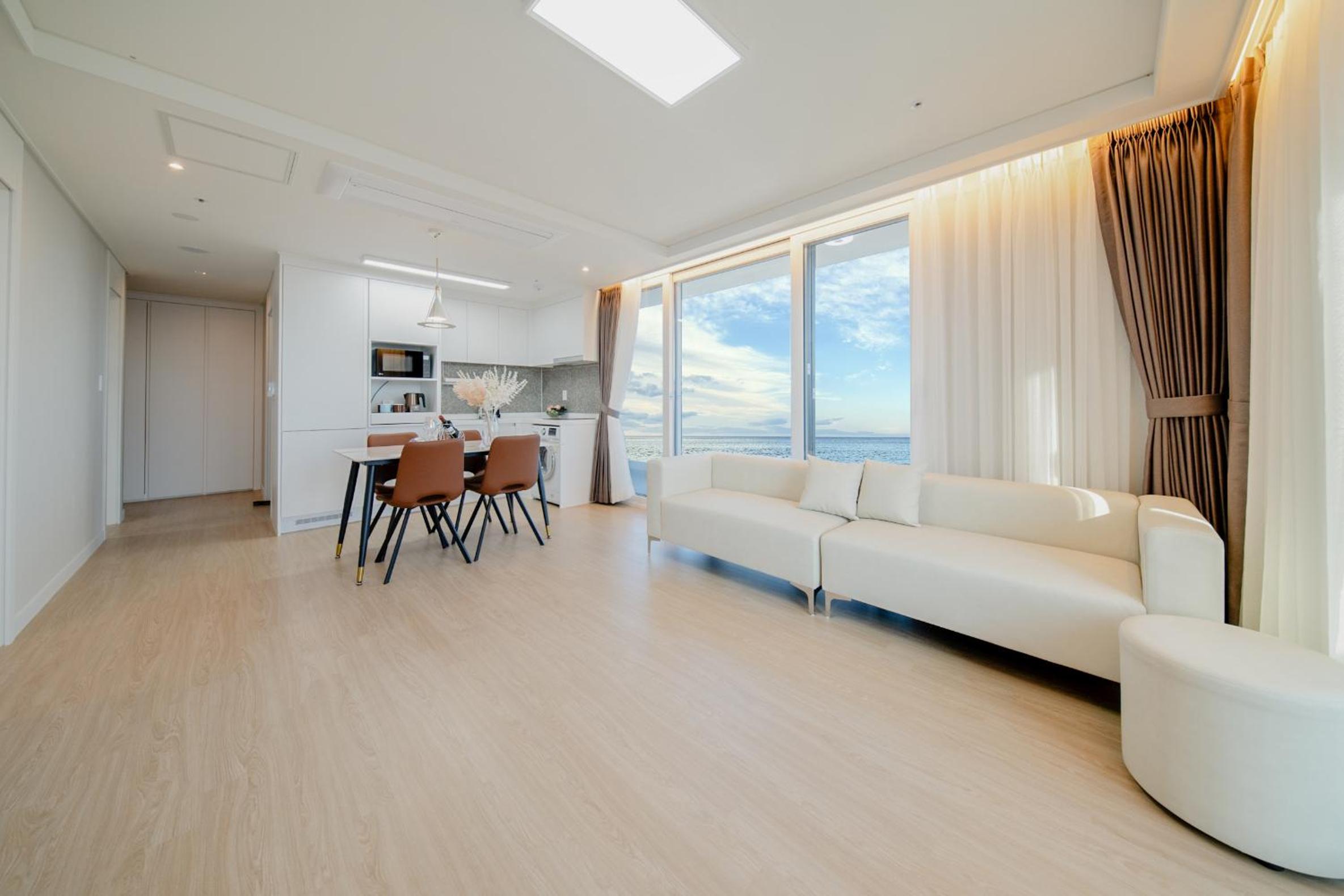Suite With Sea View photo 1