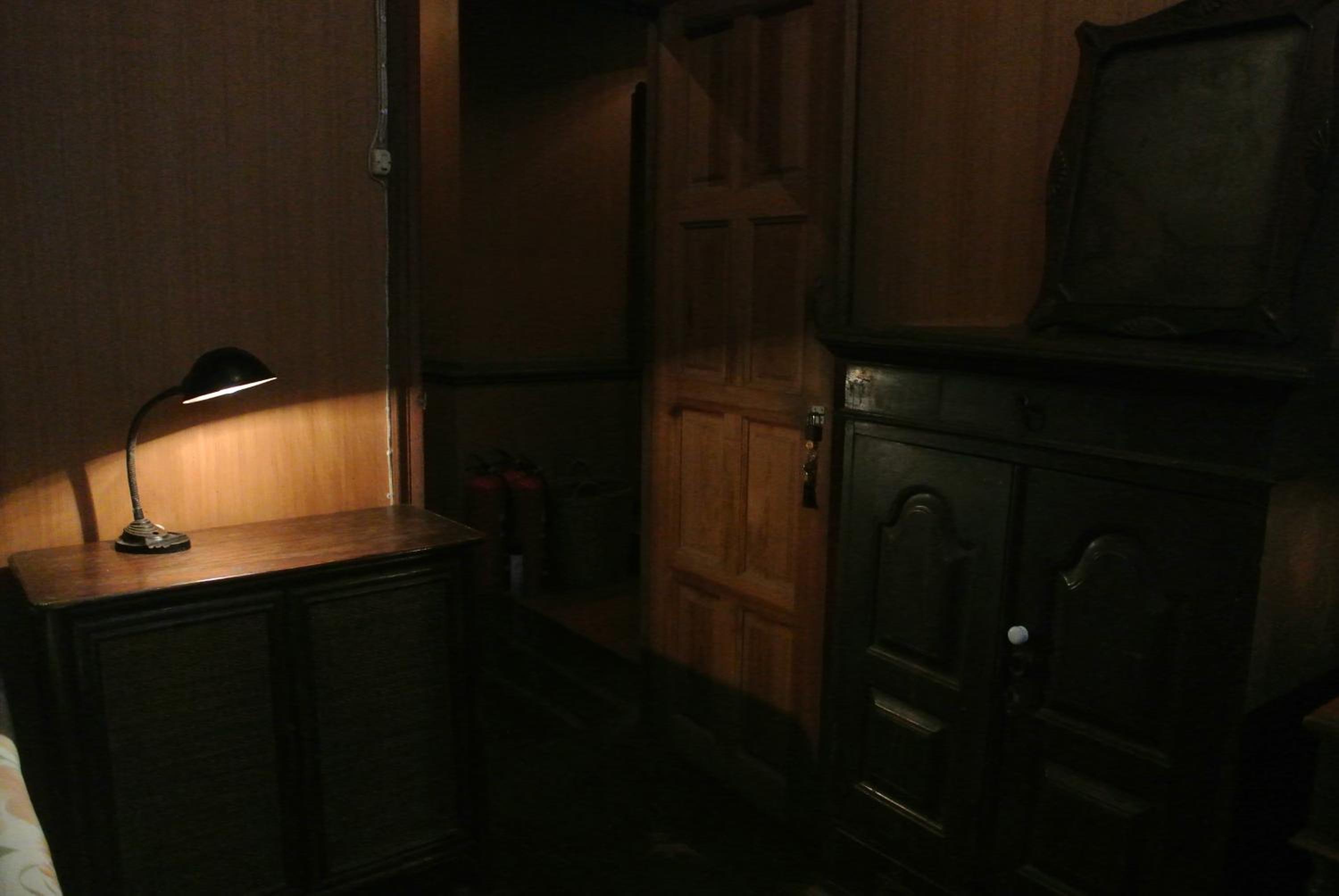 Single Room with Shared Bathroom photo 3