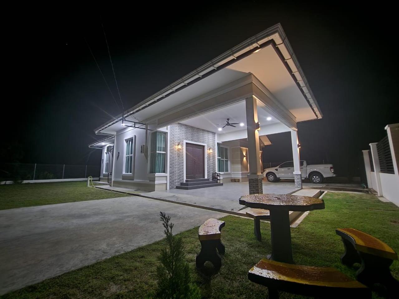 Villa photo 1