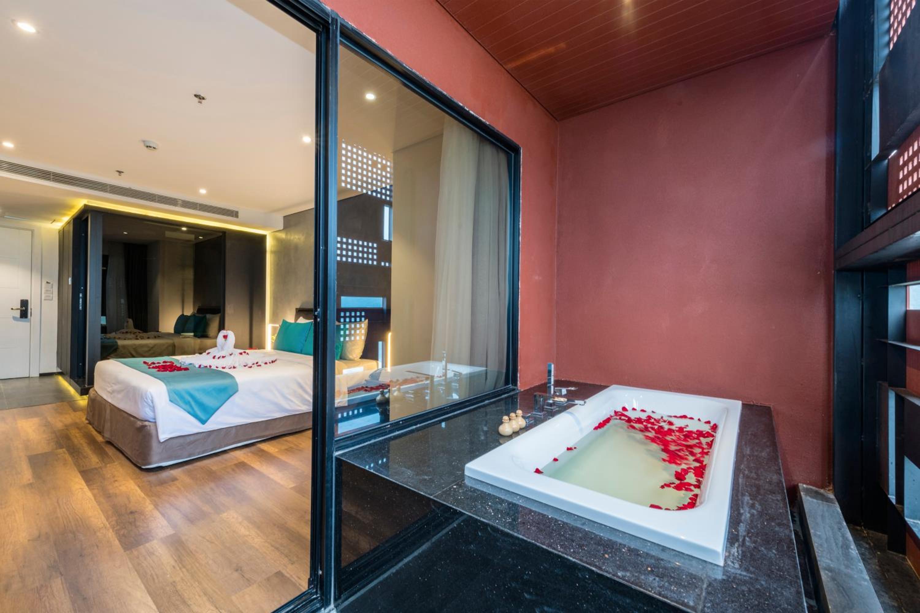 Executive Suite Double Sea View With Bathtub - Photo 4
