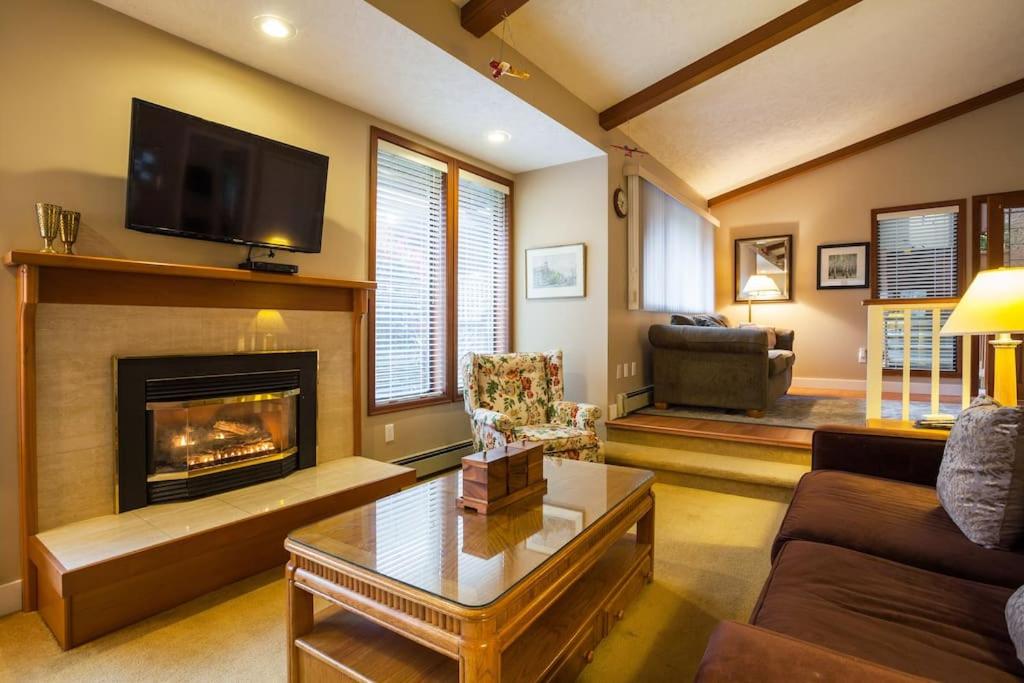 Two-Bedroom House photo 2