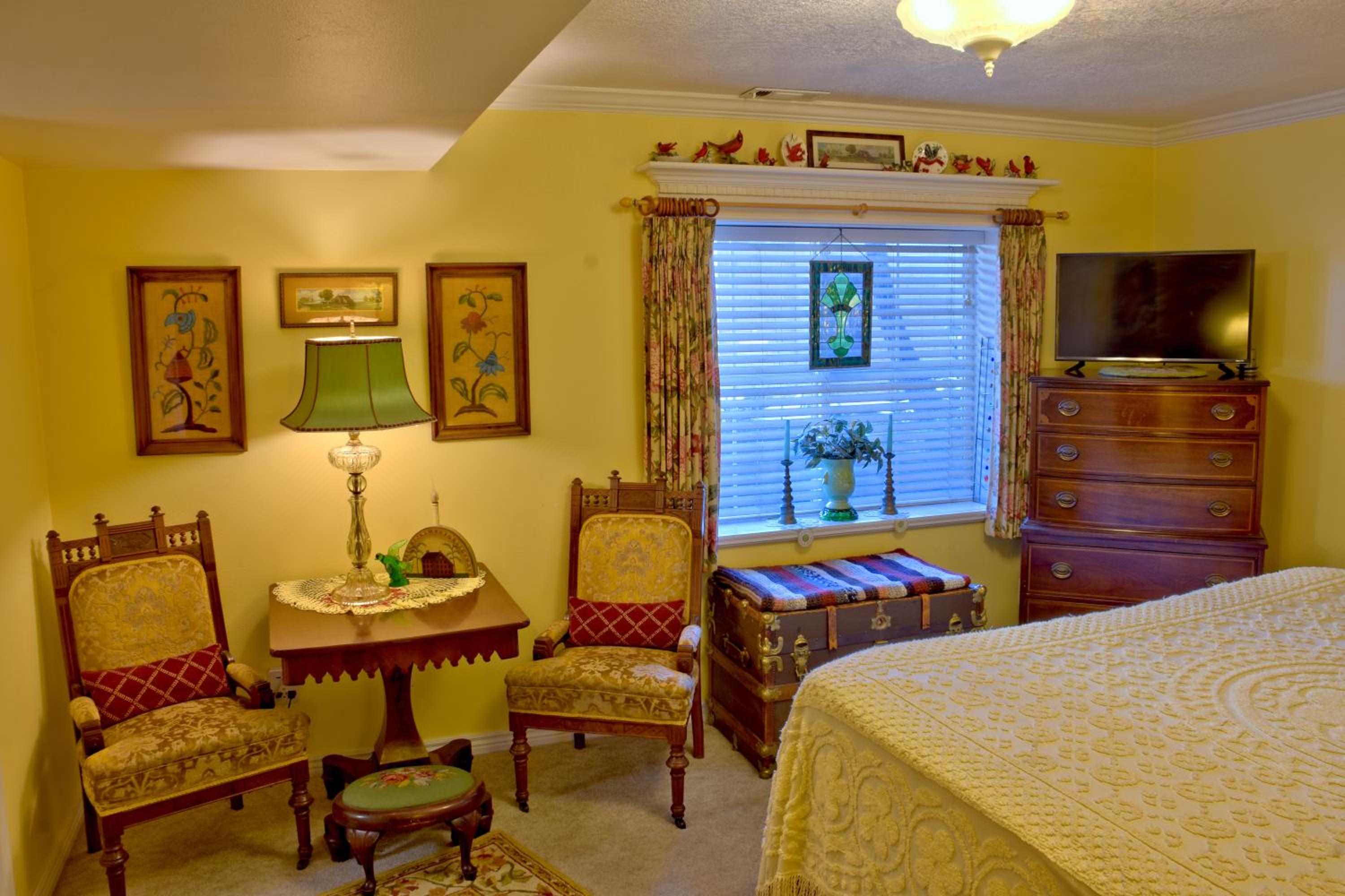 Economy Double Room photo 3
