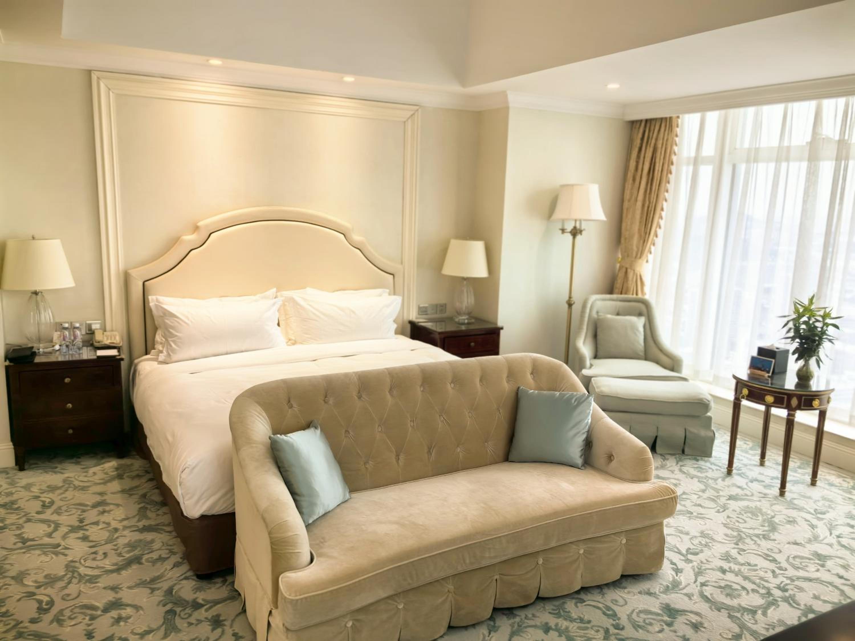 Deluxe Suite photo 1