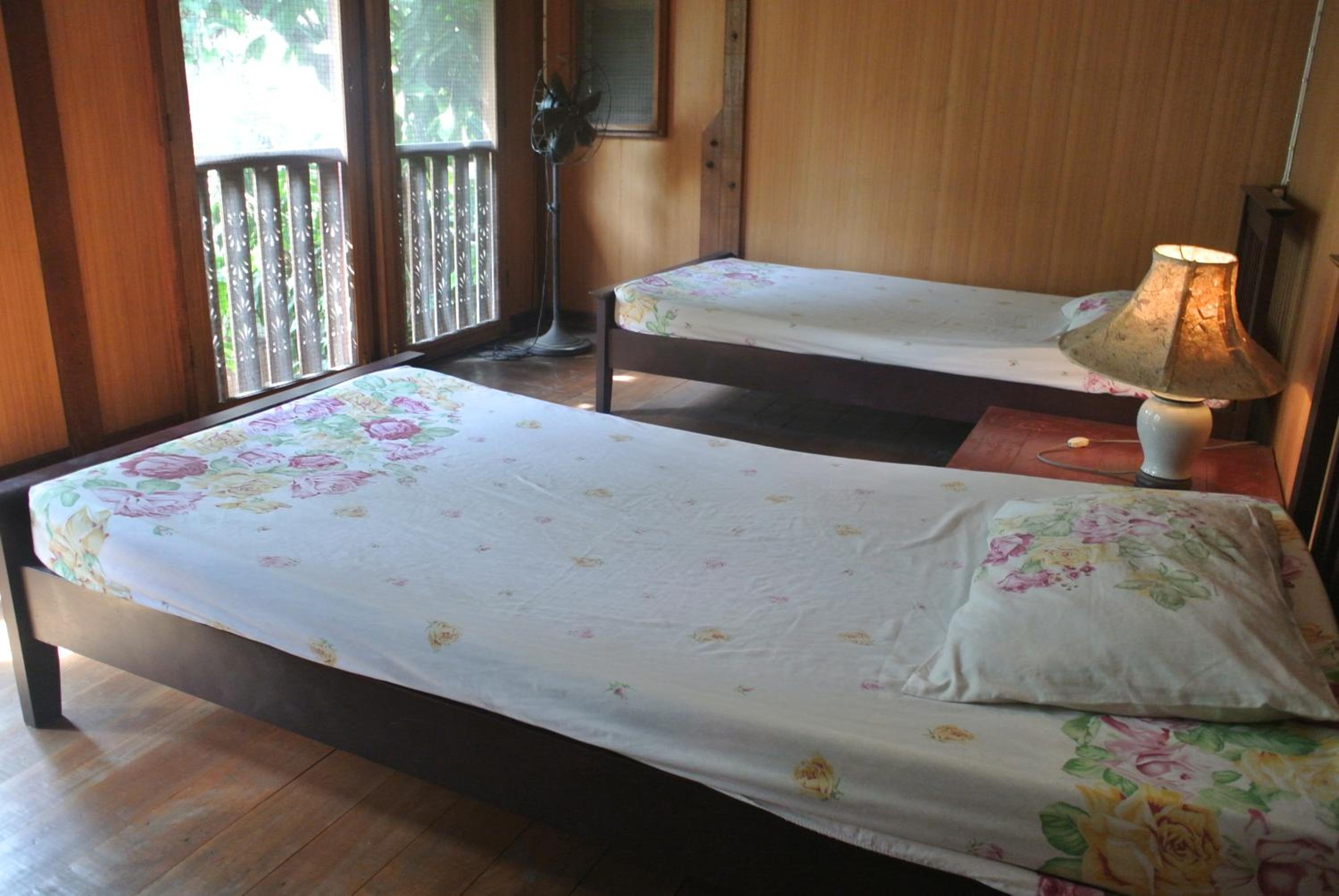 Superior Twin Room with Shared Bathroom photo 2