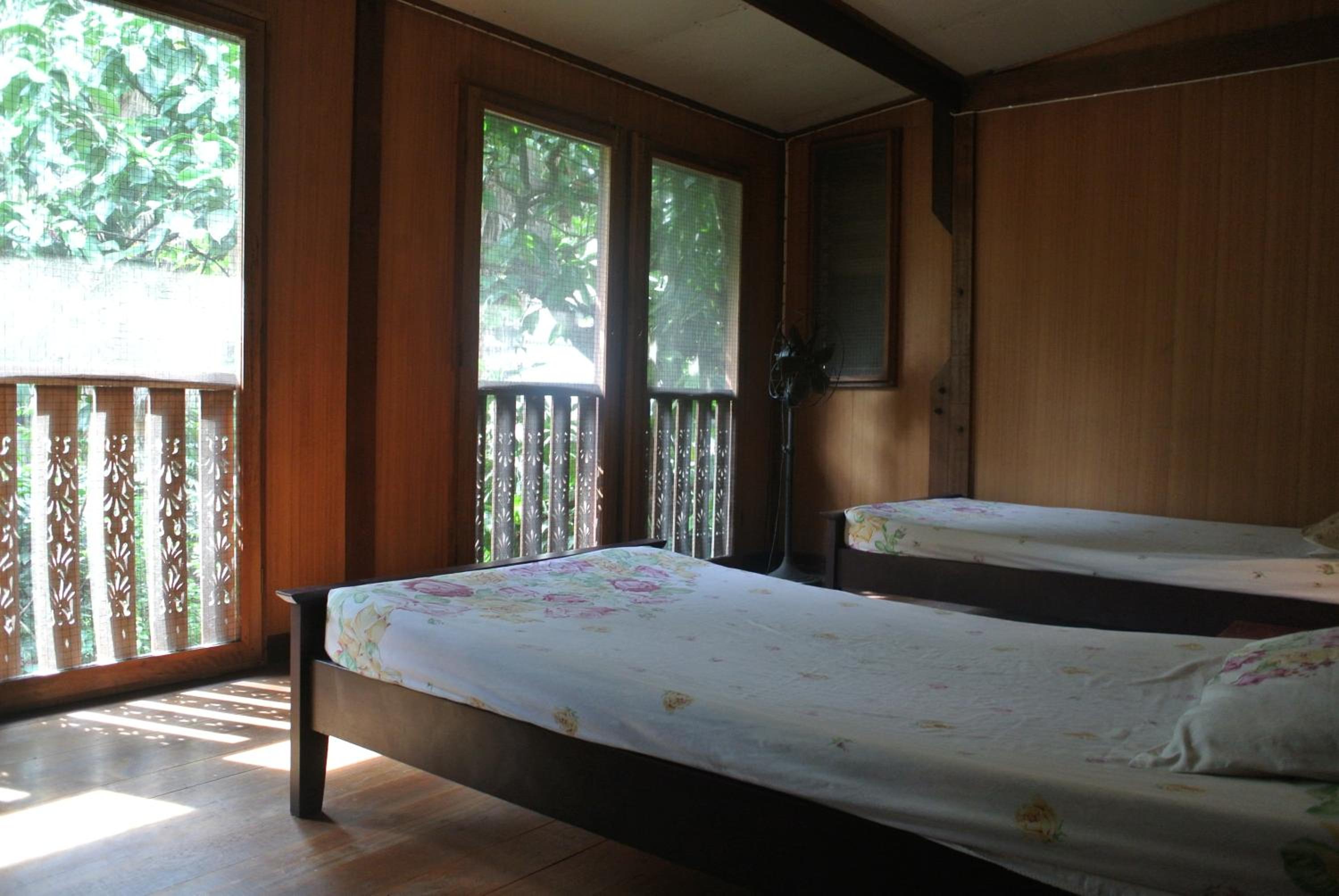 Superior Twin Room with Shared Bathroom photo 3