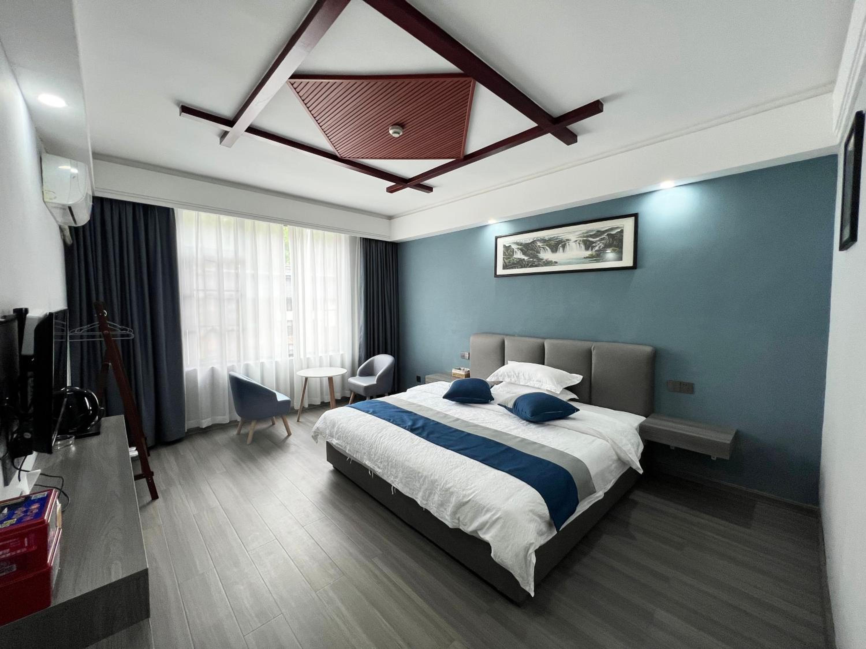 King Room With Mountain View photo 2