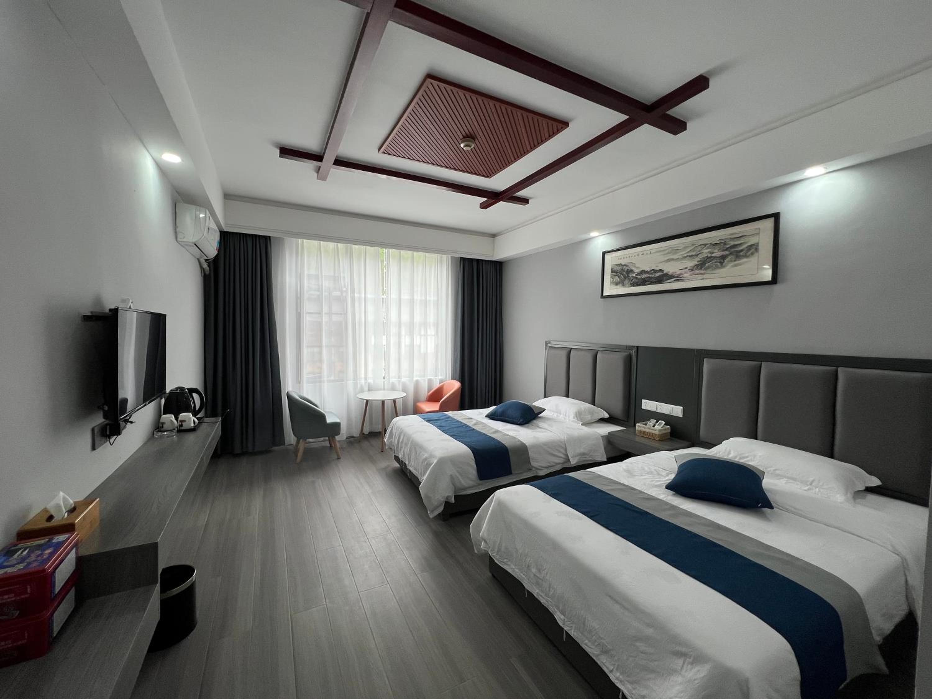 Deluxe Twin Room photo 1
