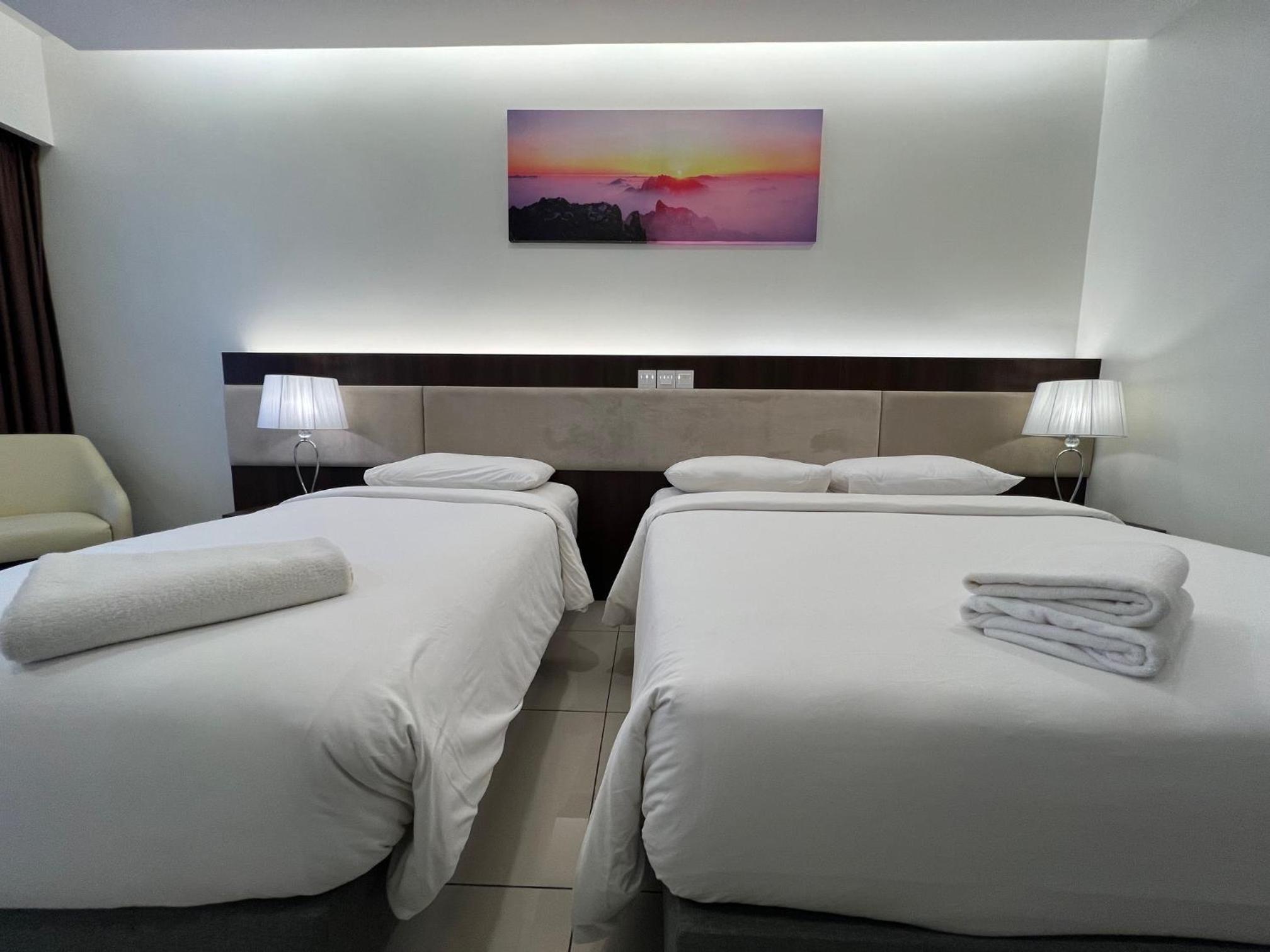 Studio (3 Adults) - Photo 2