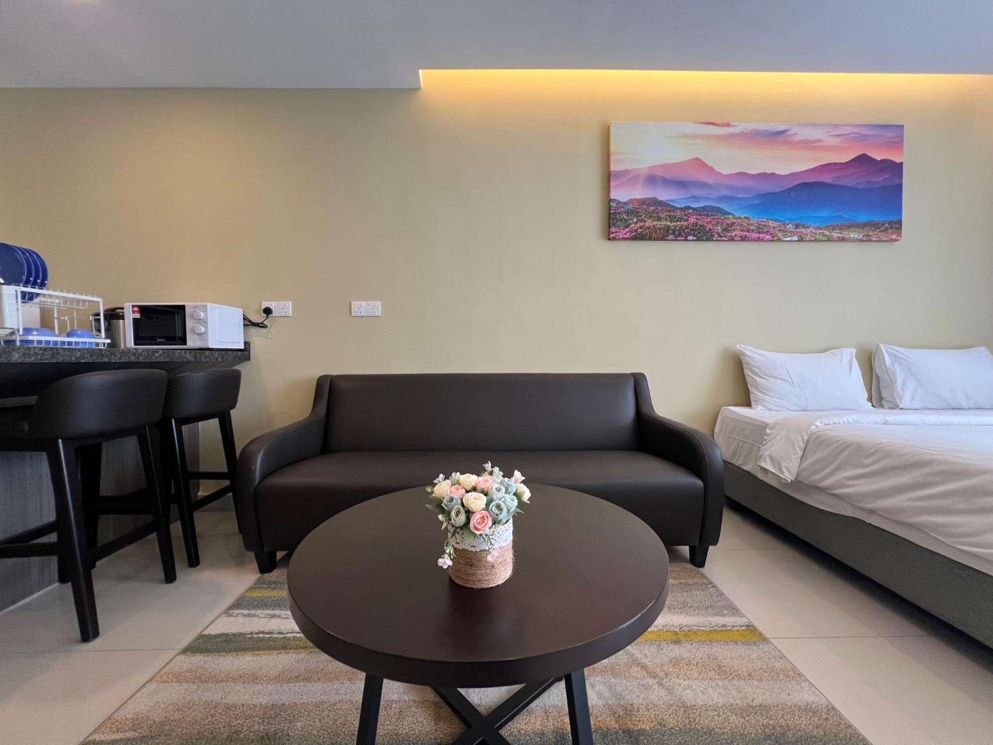 One-Bedroom Suite with Garden View