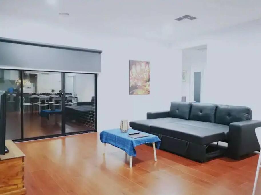 Villa photo 3