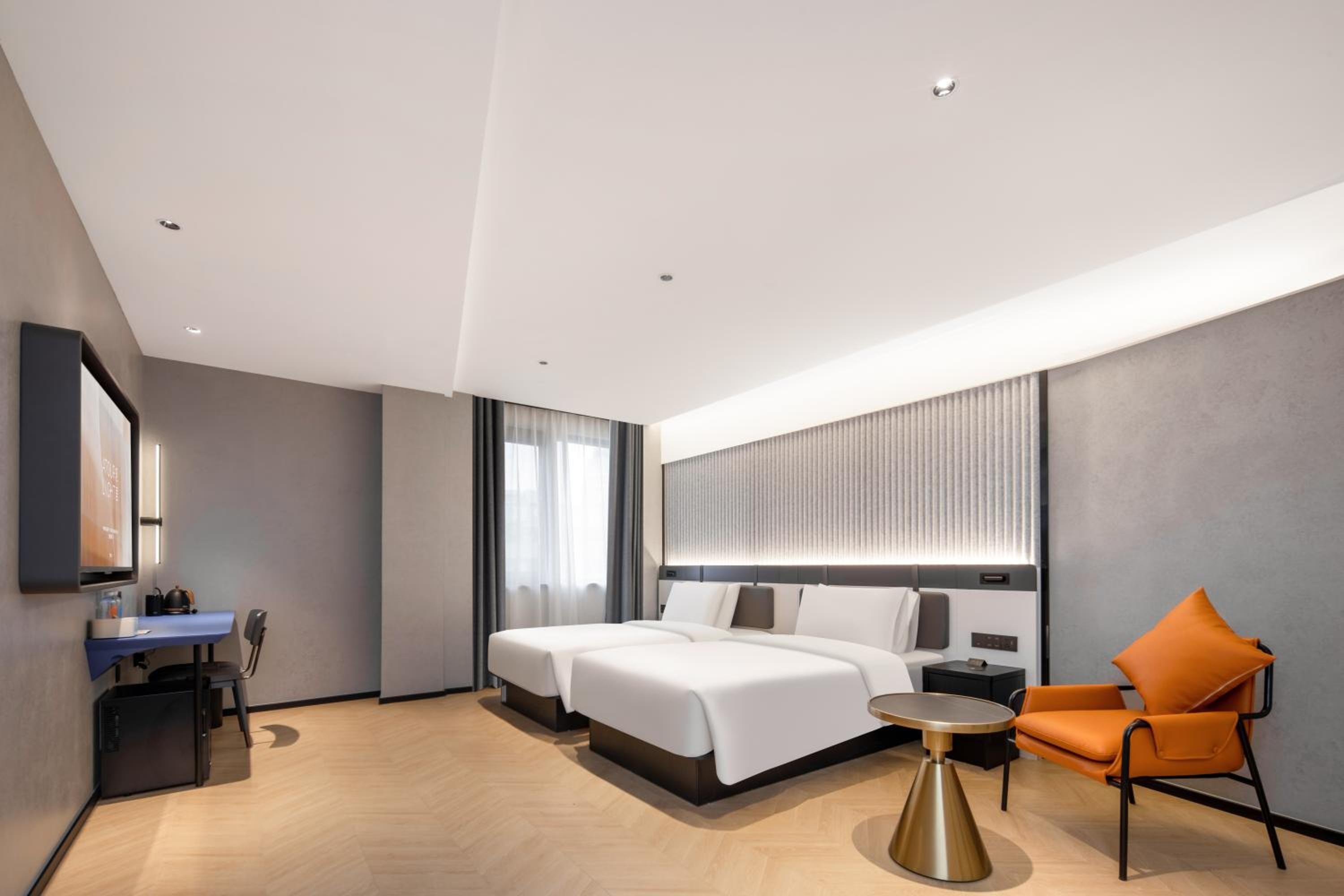Super Twin Room