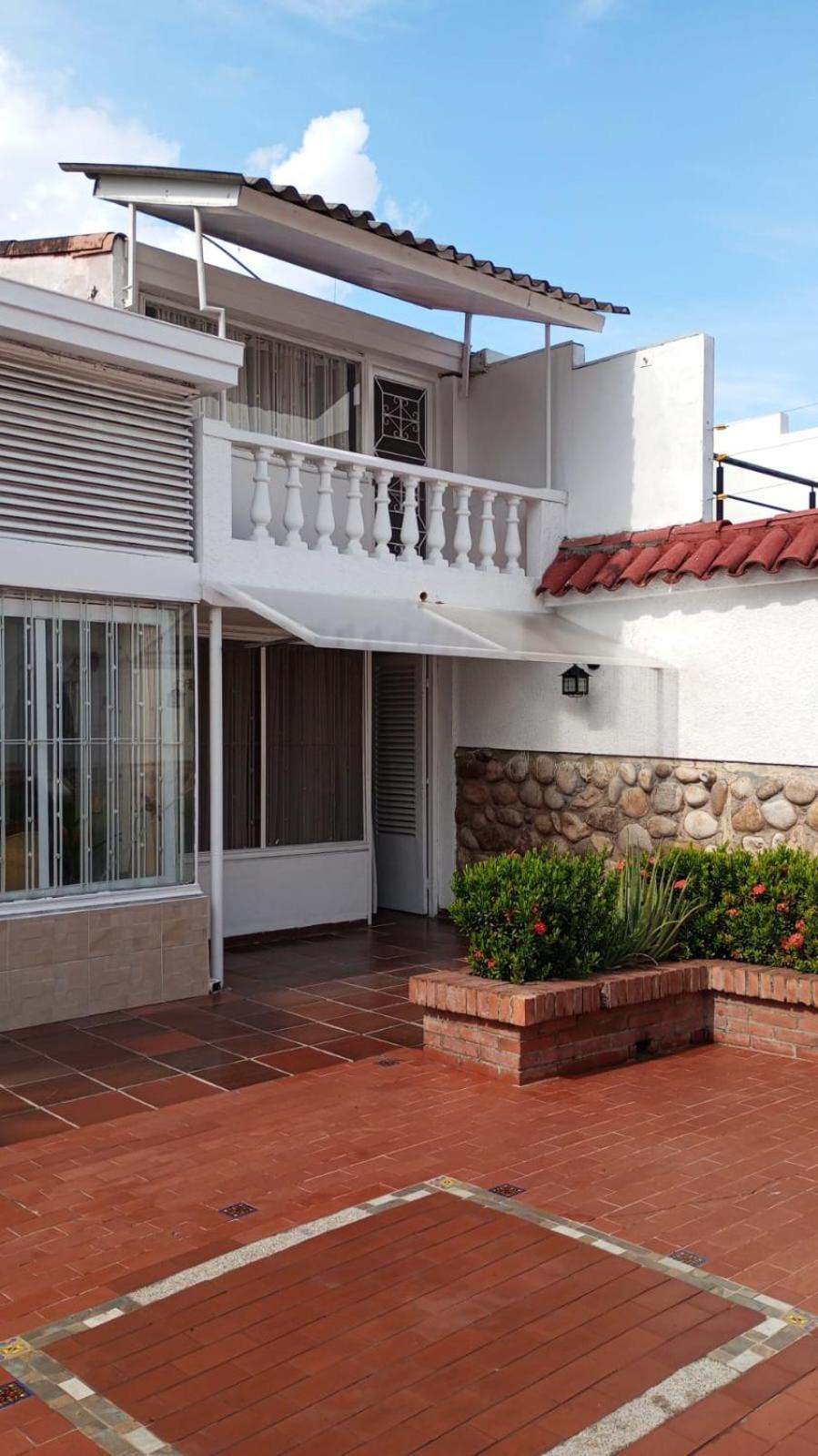 Villa photo 2