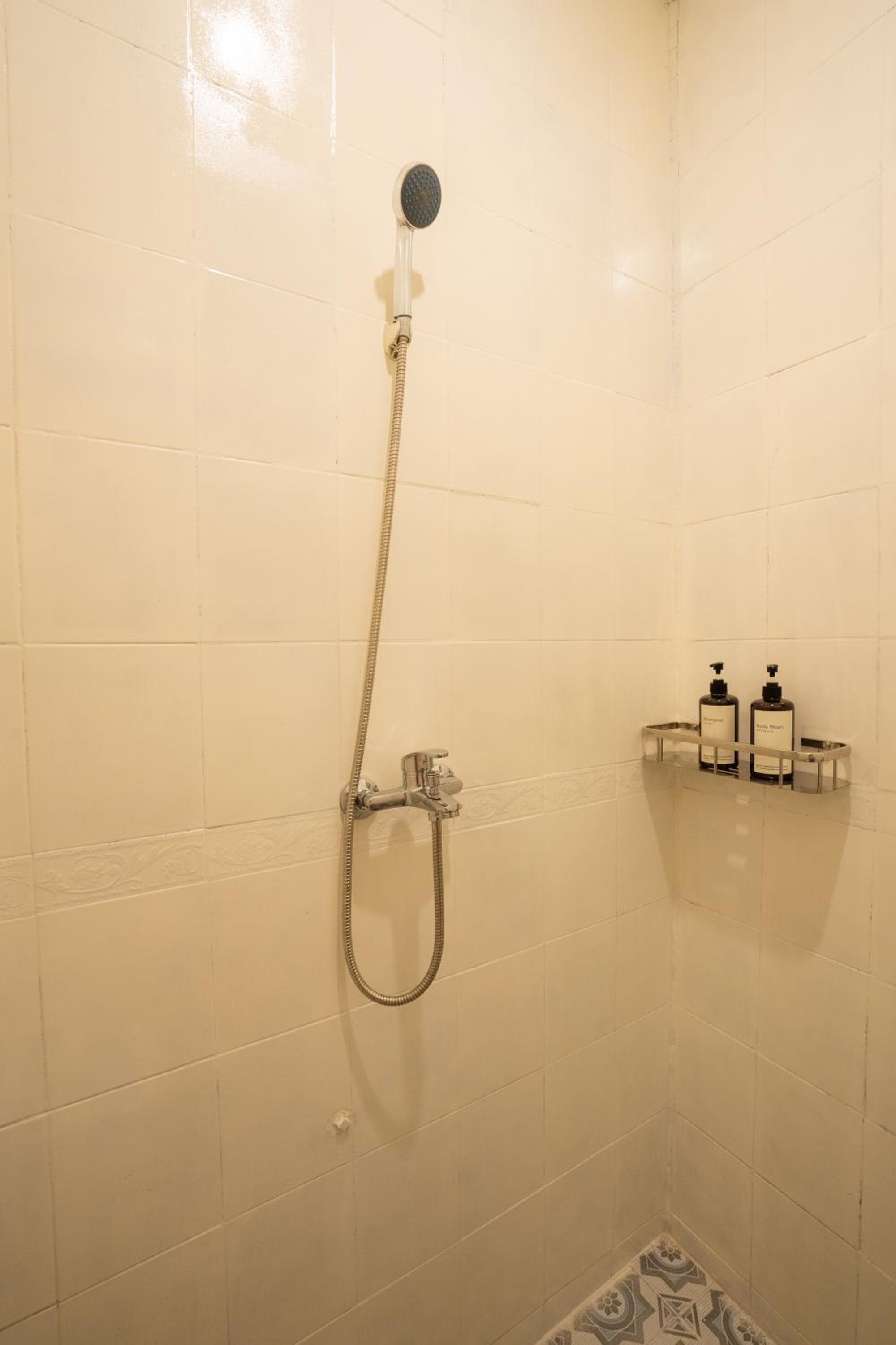 Double Room - Photo 3