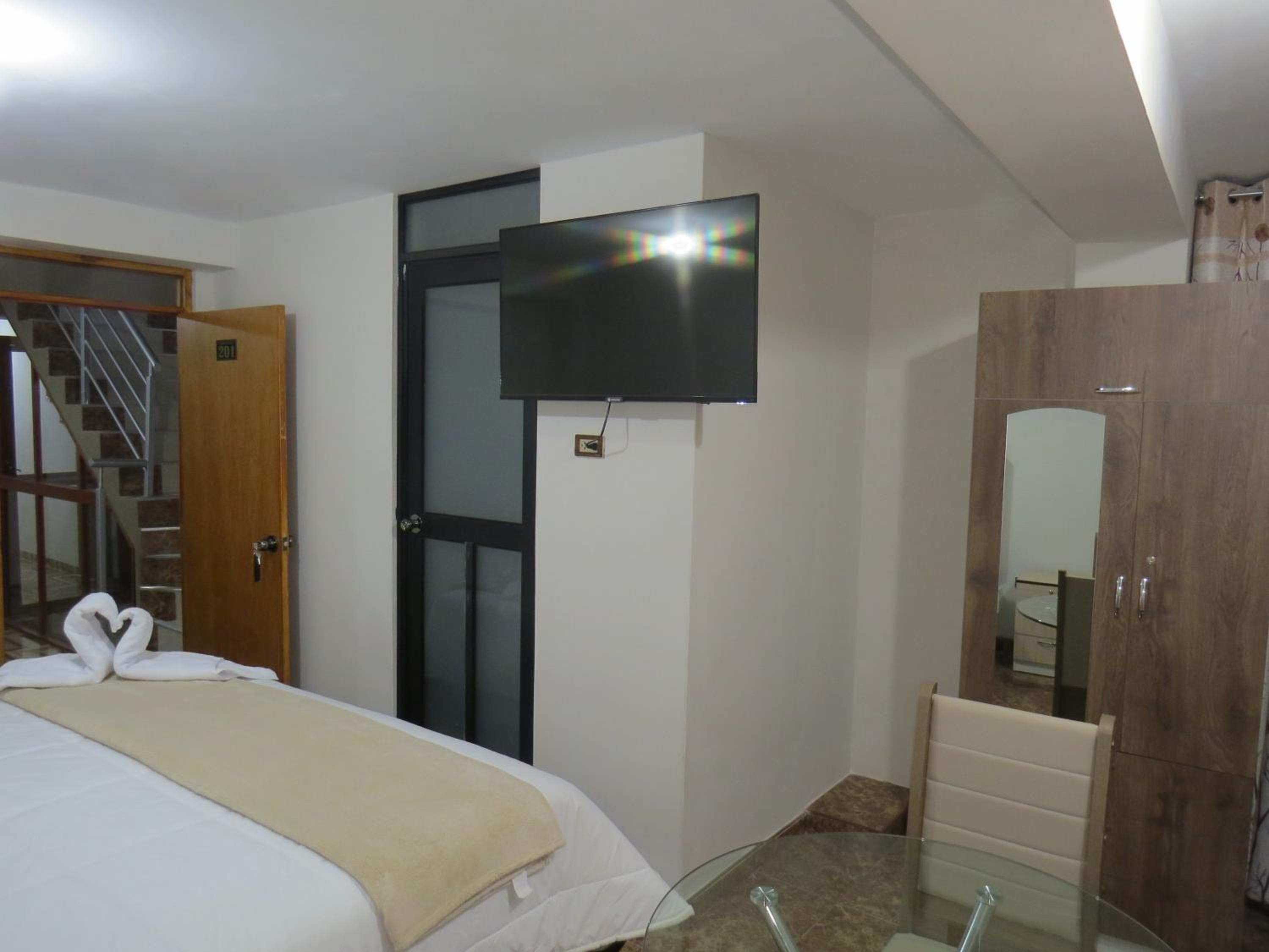 Deluxe Room (2 Adults + 1 Child) photo 3