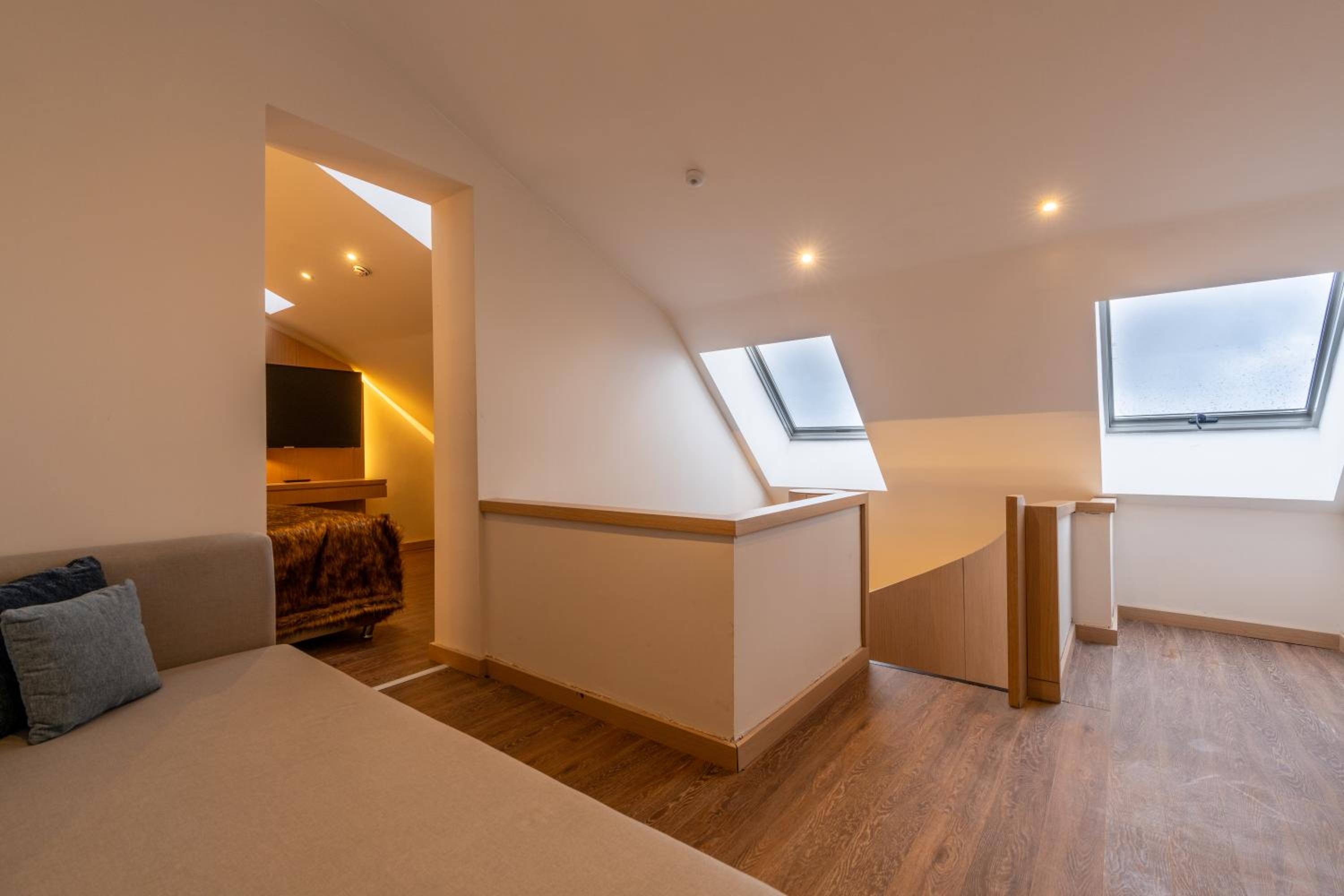 Family Room - Photo 9