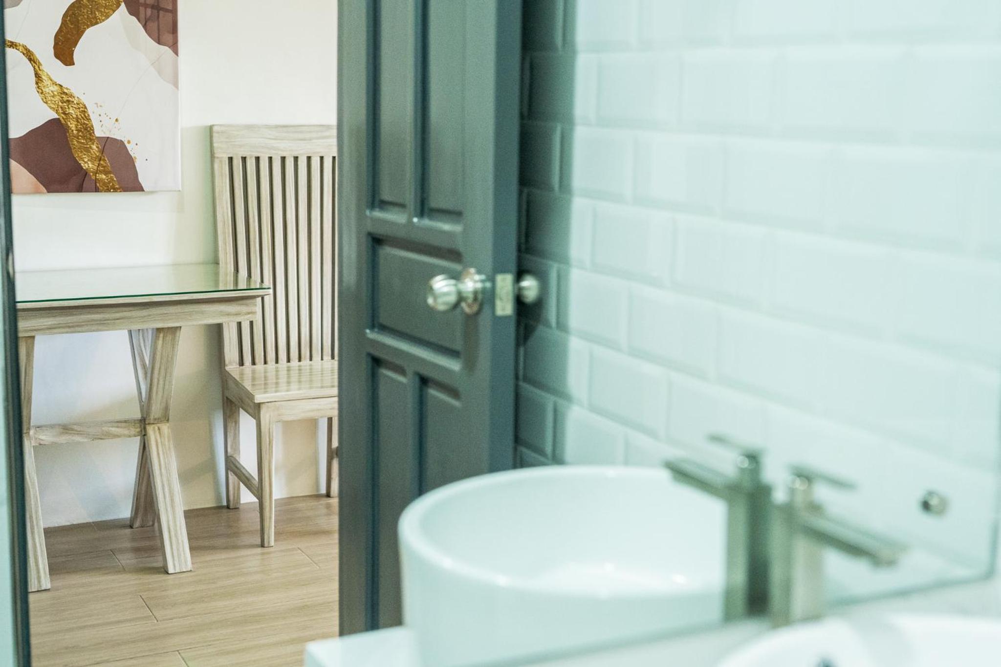Standard Twin Room - Photo 16