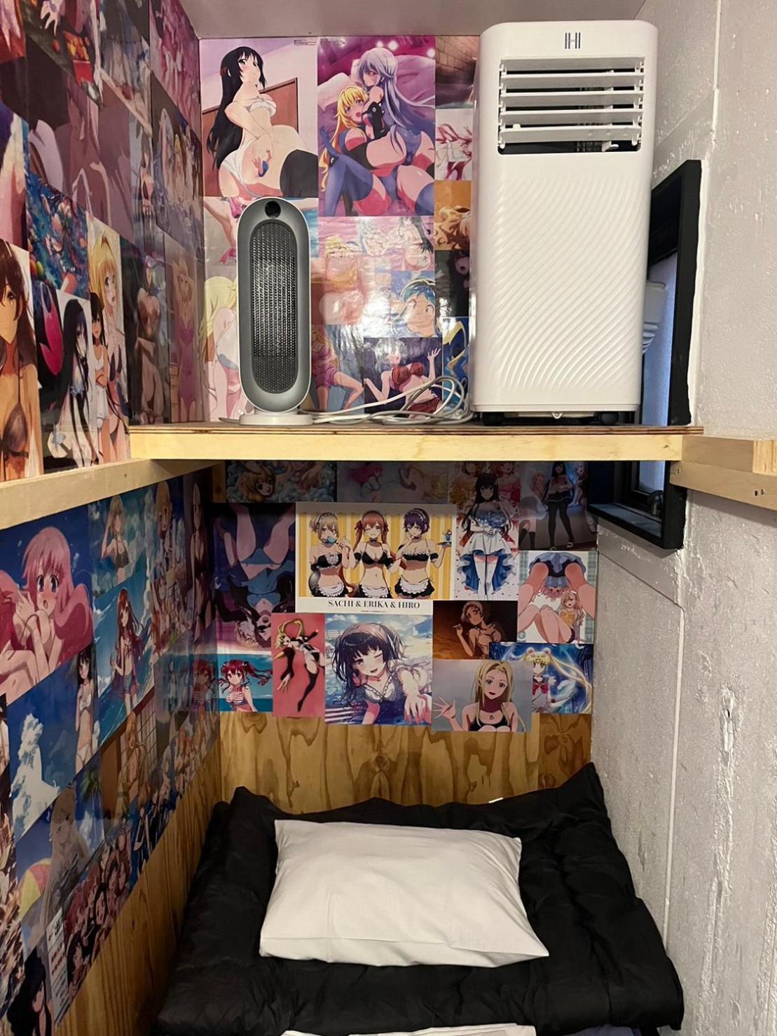 Single Bed in Dormitory Room photo 2