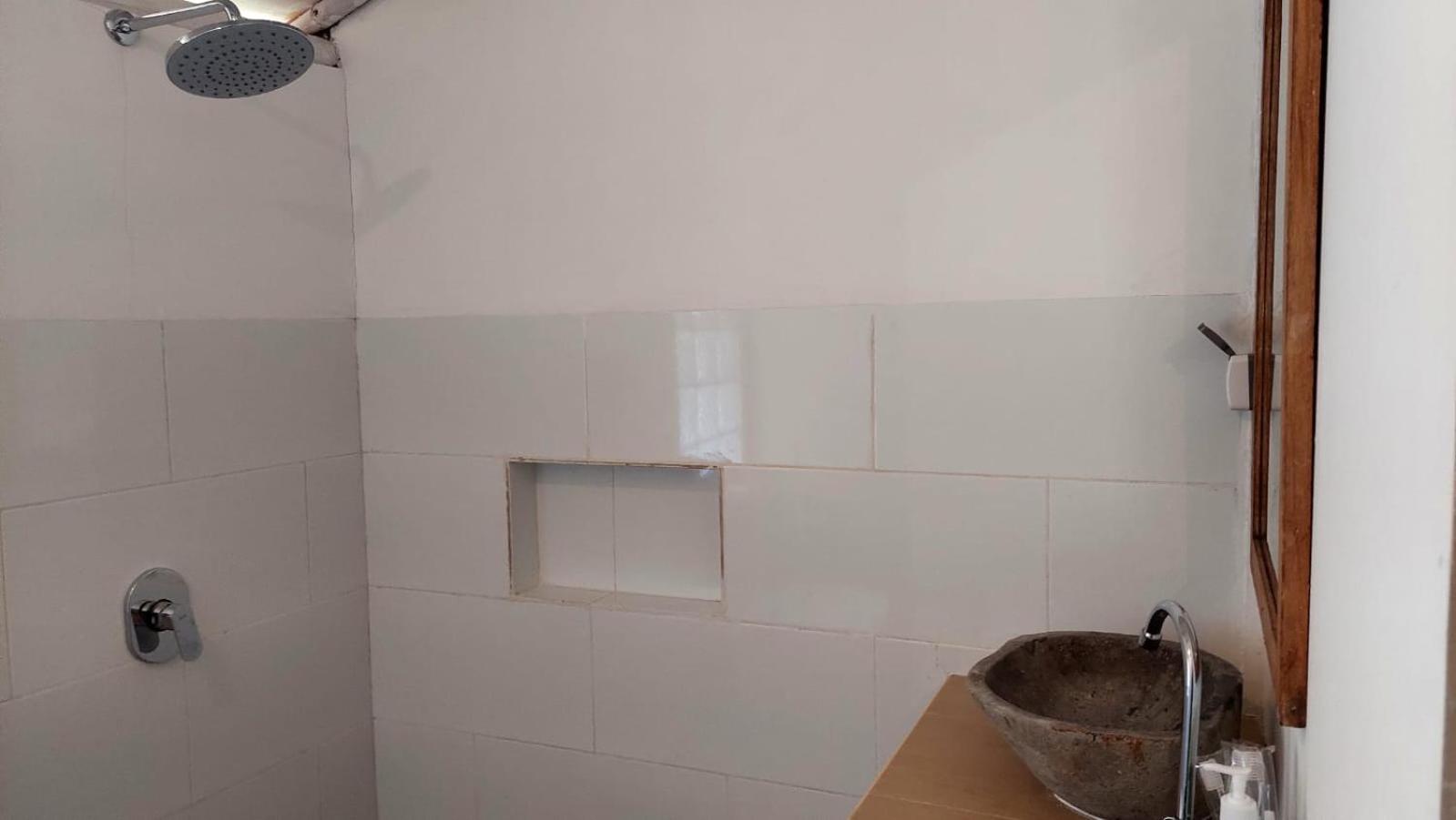 Quadruple Room with Bathroom - Photo 7