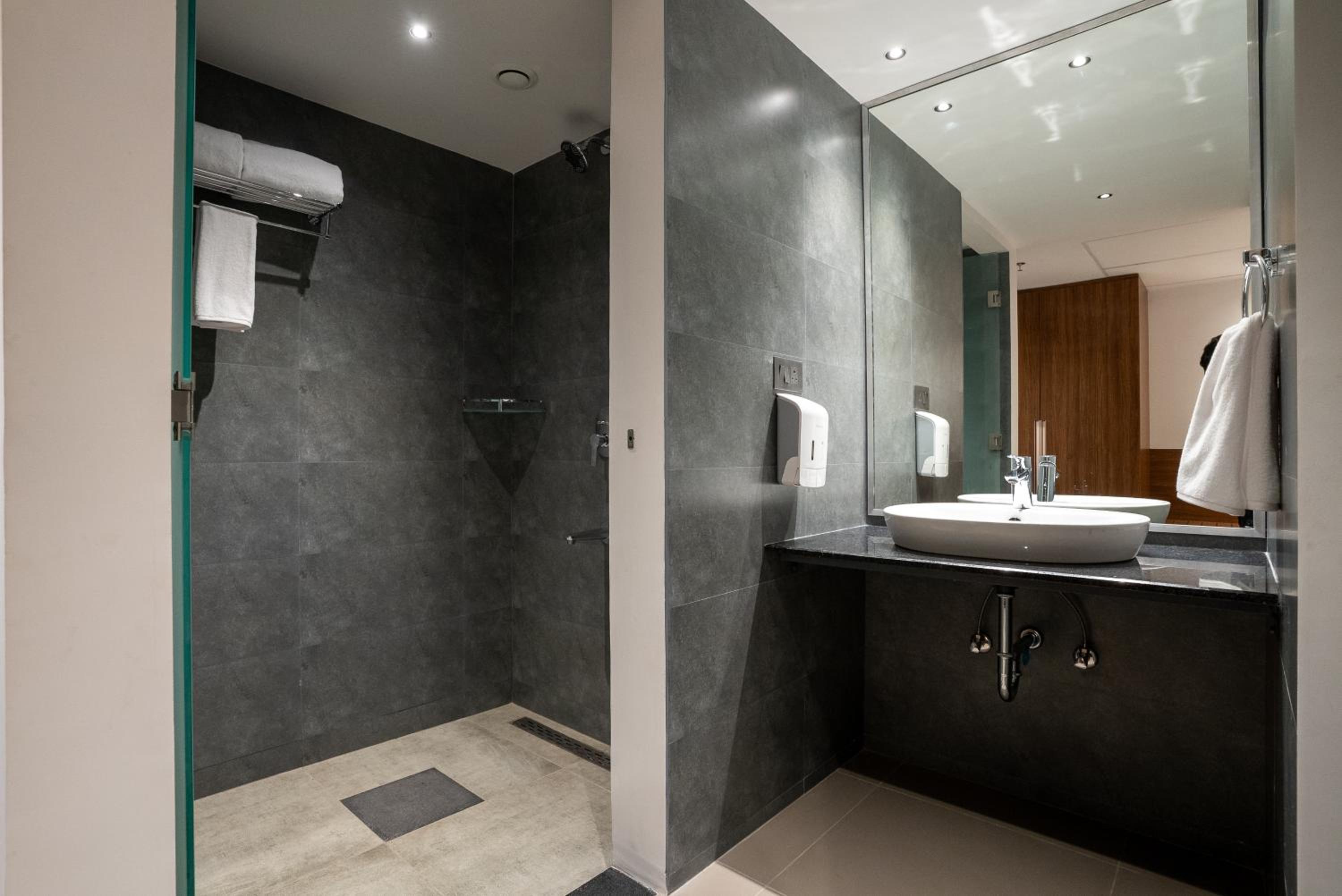 Family Triple Room - Photo 3