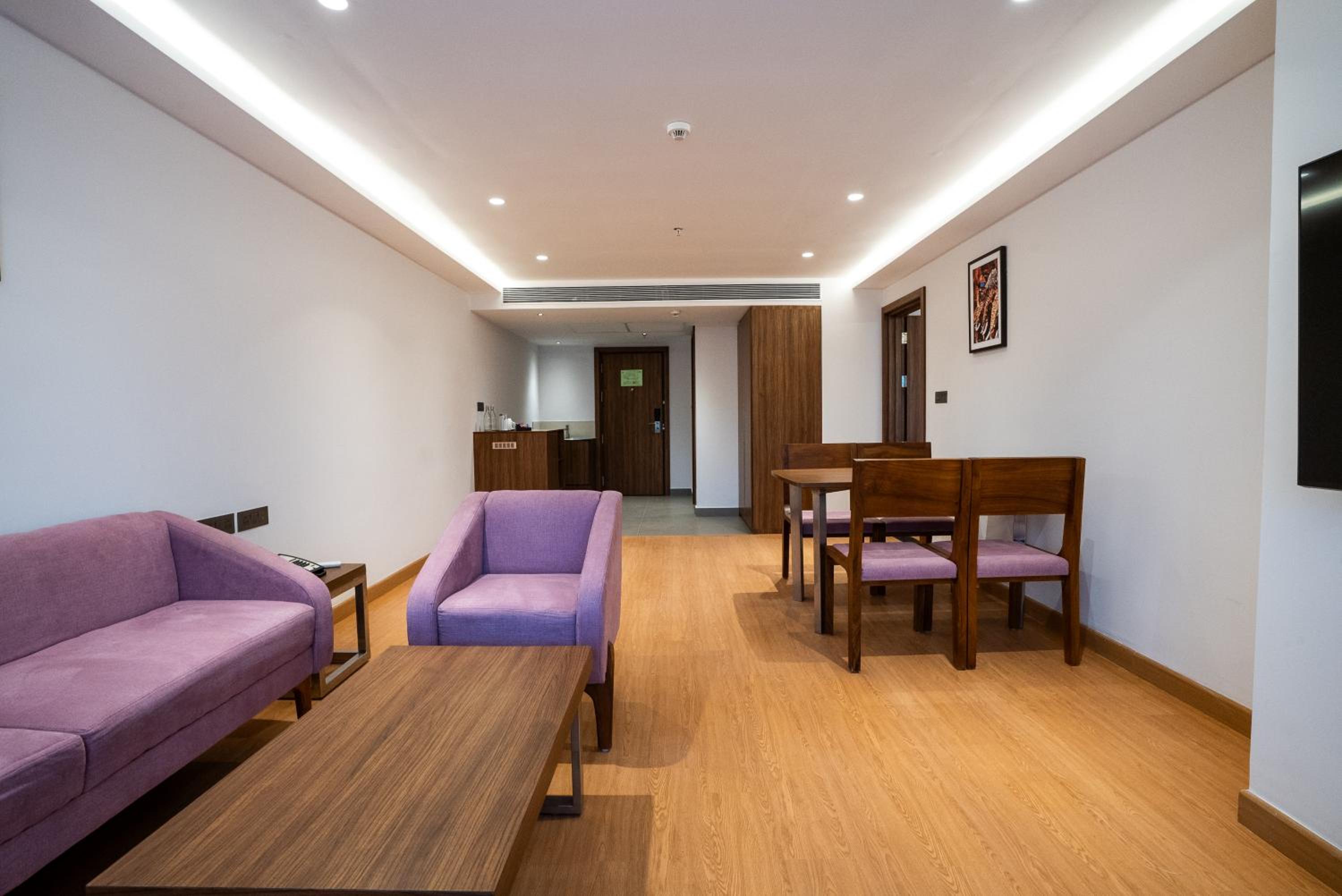 Family Suite - Photo 9