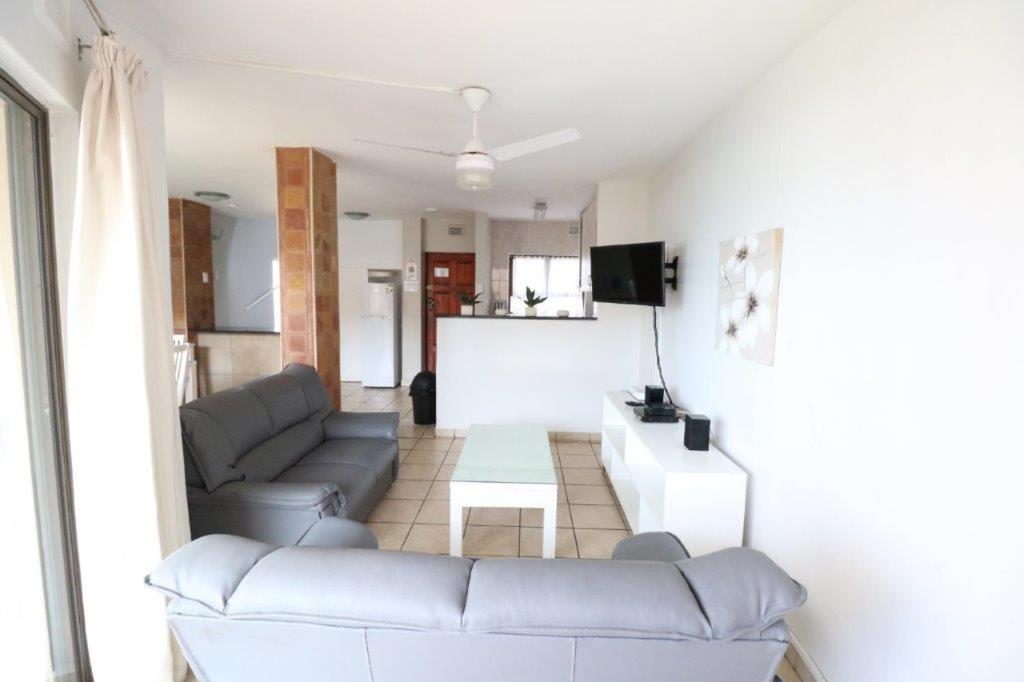 Two-Bedroom Apartment photo 2
