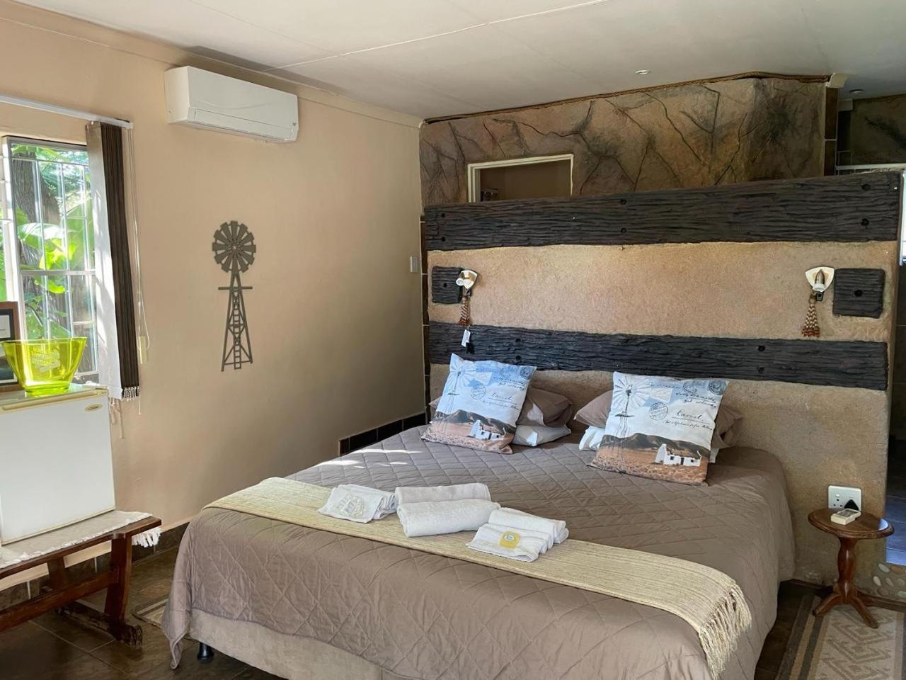 Deluxe Double Room with Shower - Photo 1