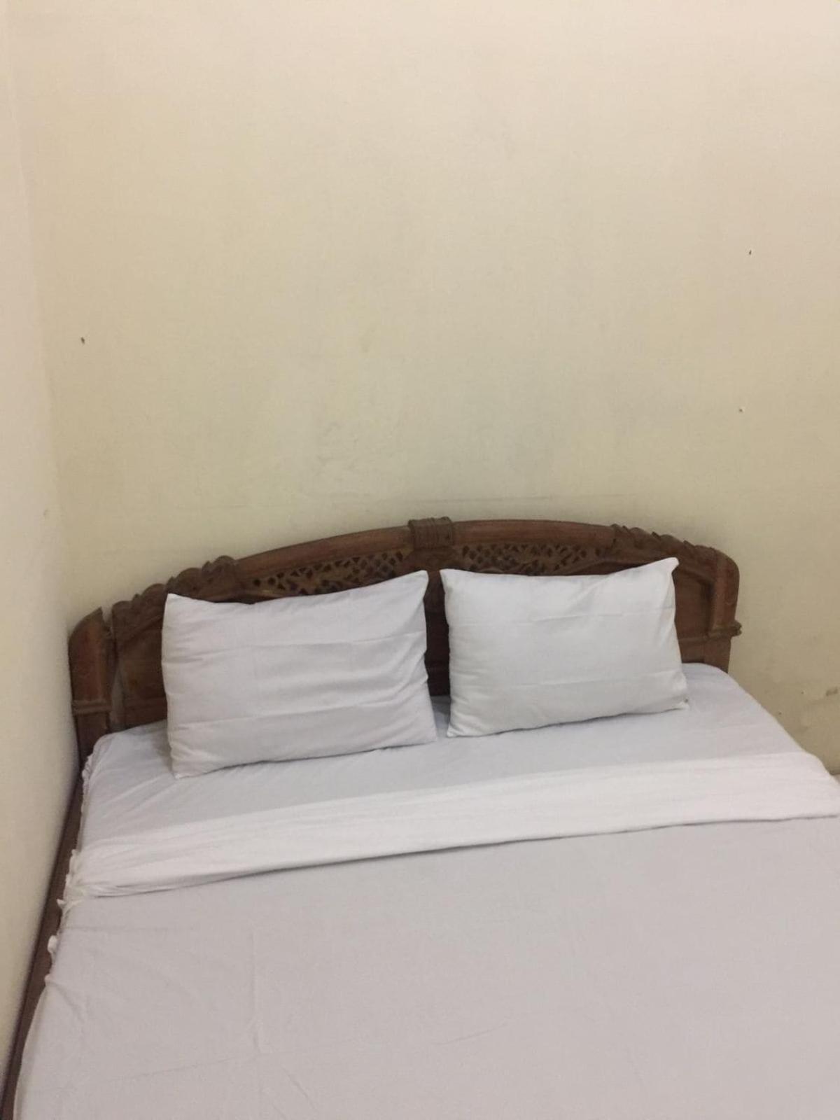 Budget Double Room photo 2