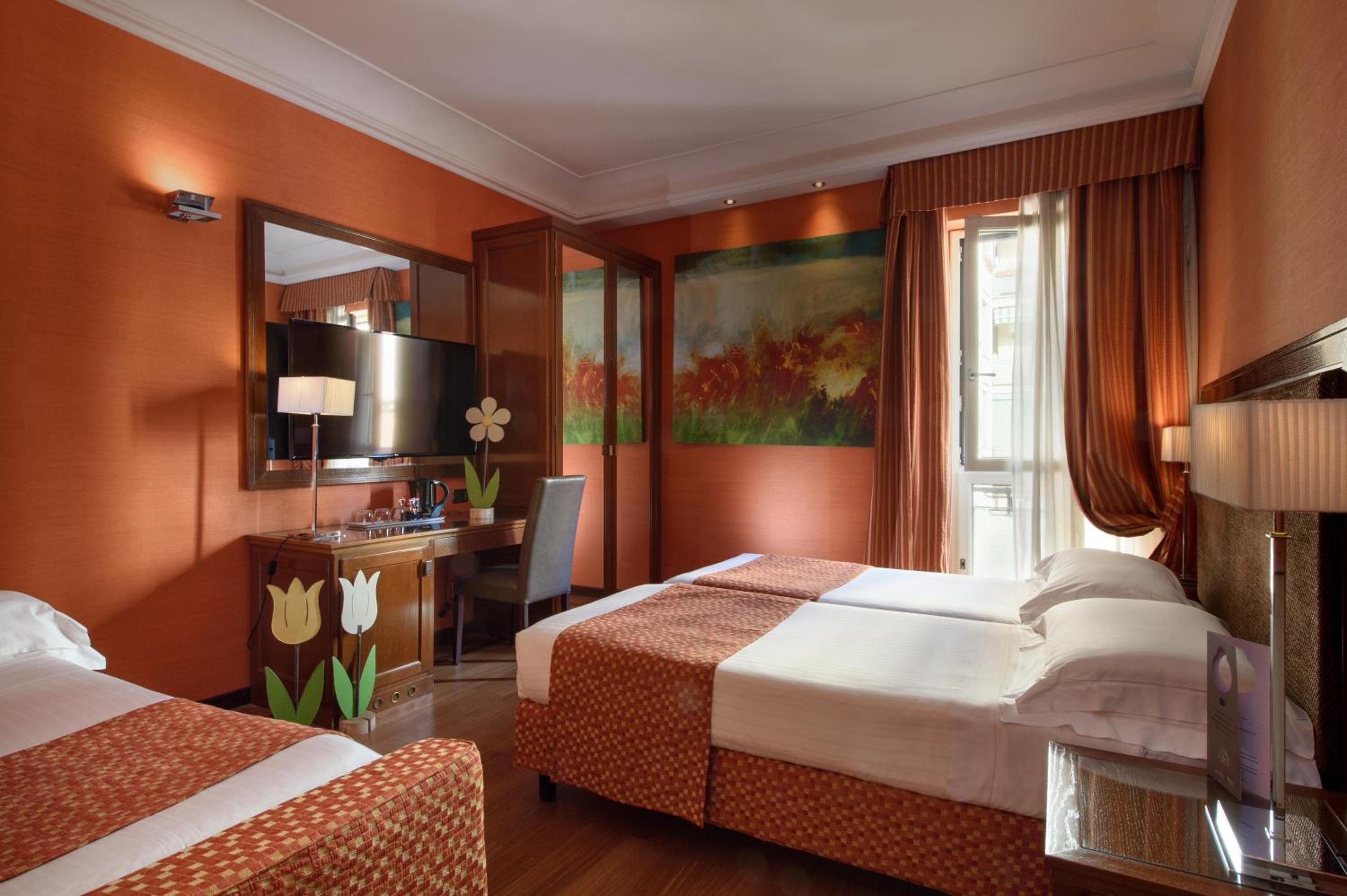 Comfort Triple Room