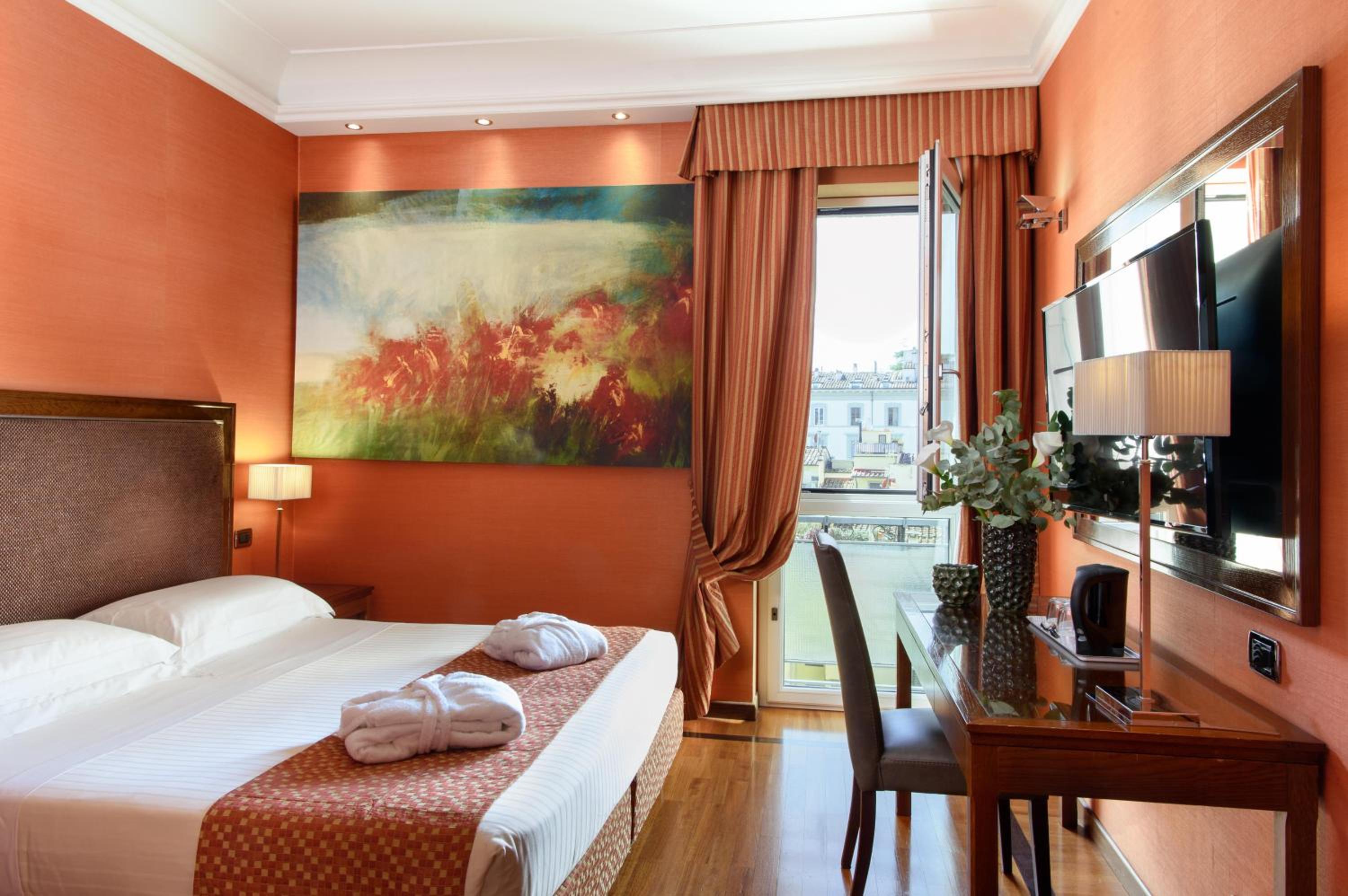 Queen Room with City View