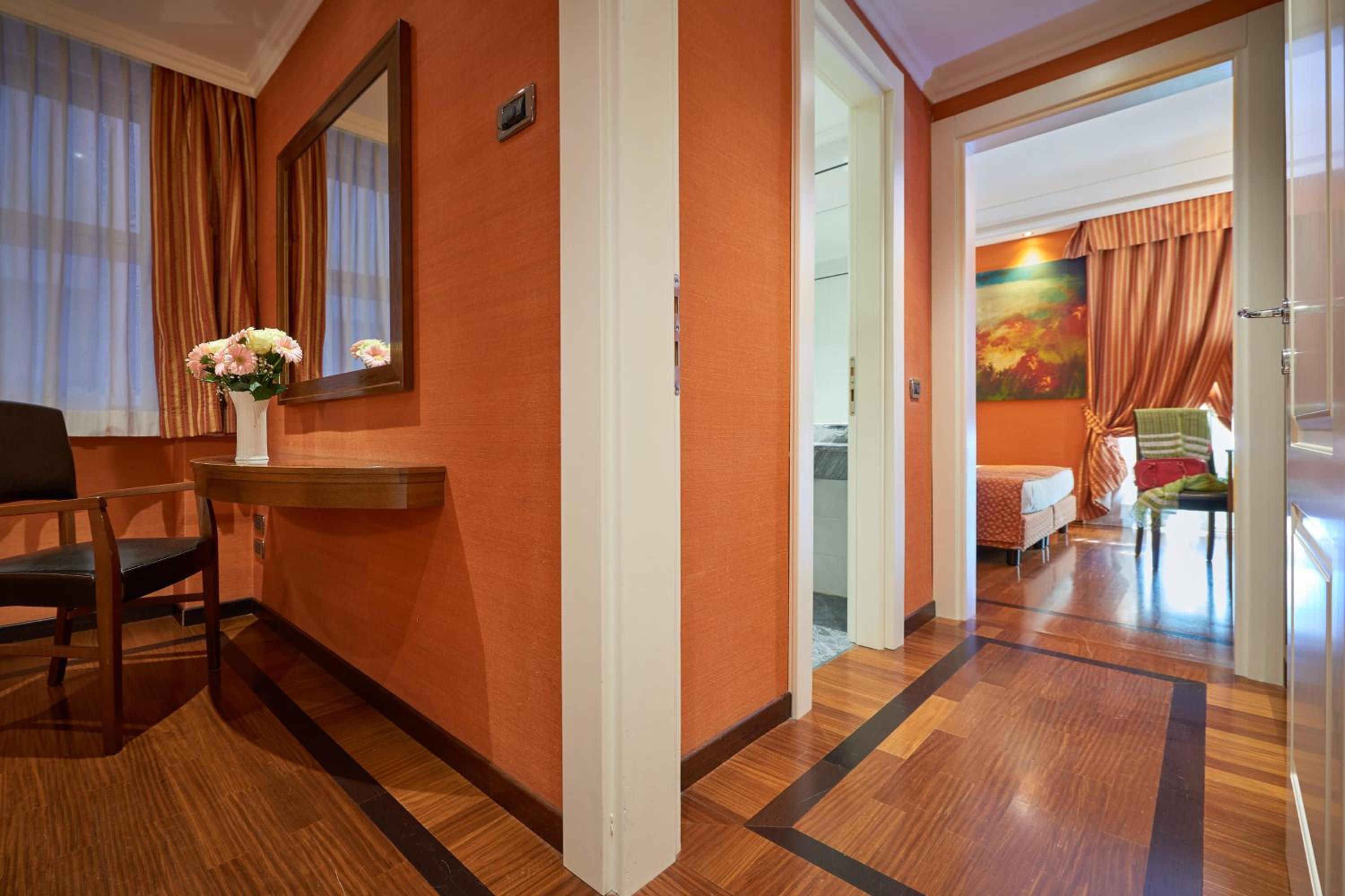 Deluxe Family Room