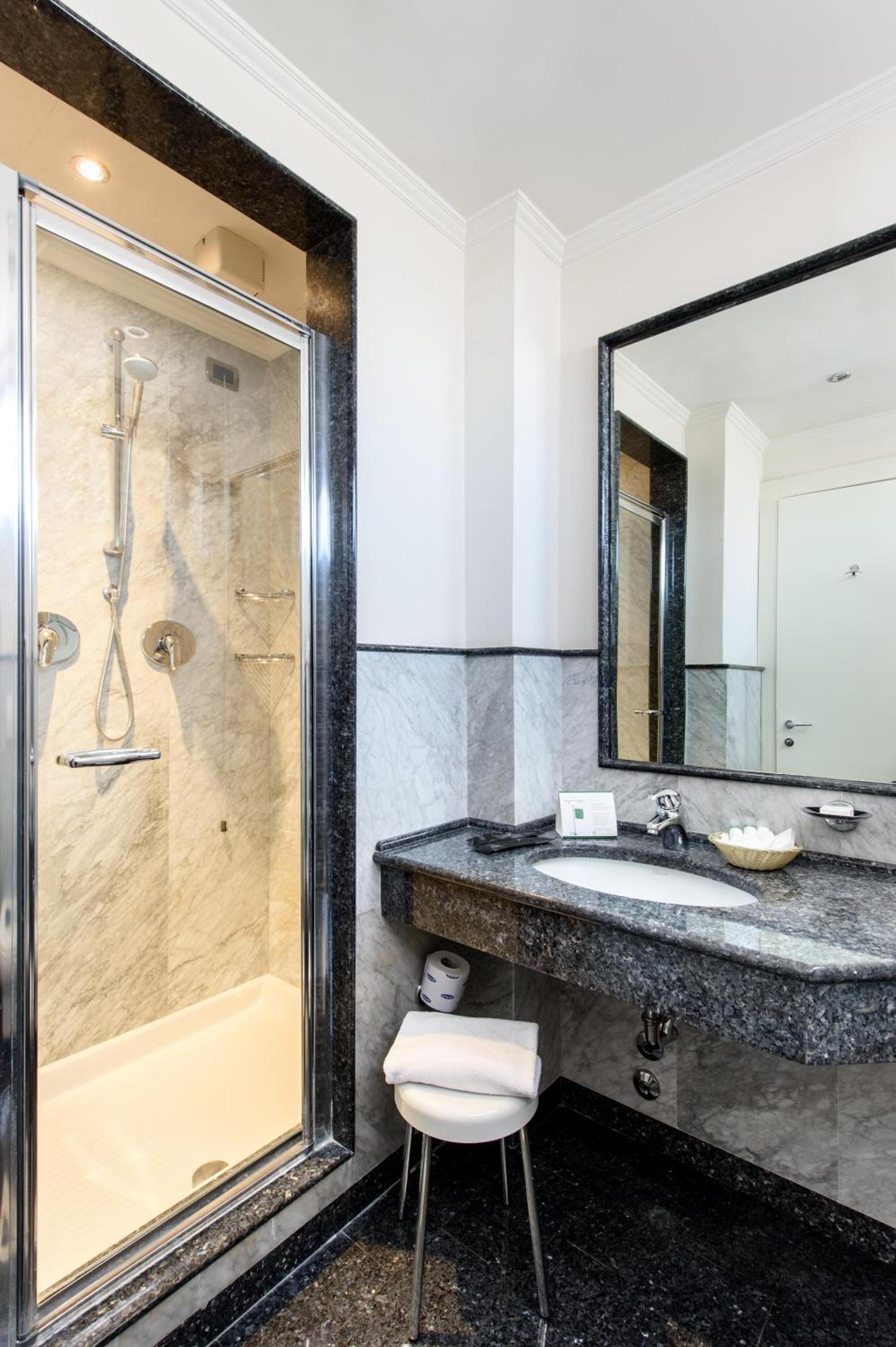 Classic Single Room