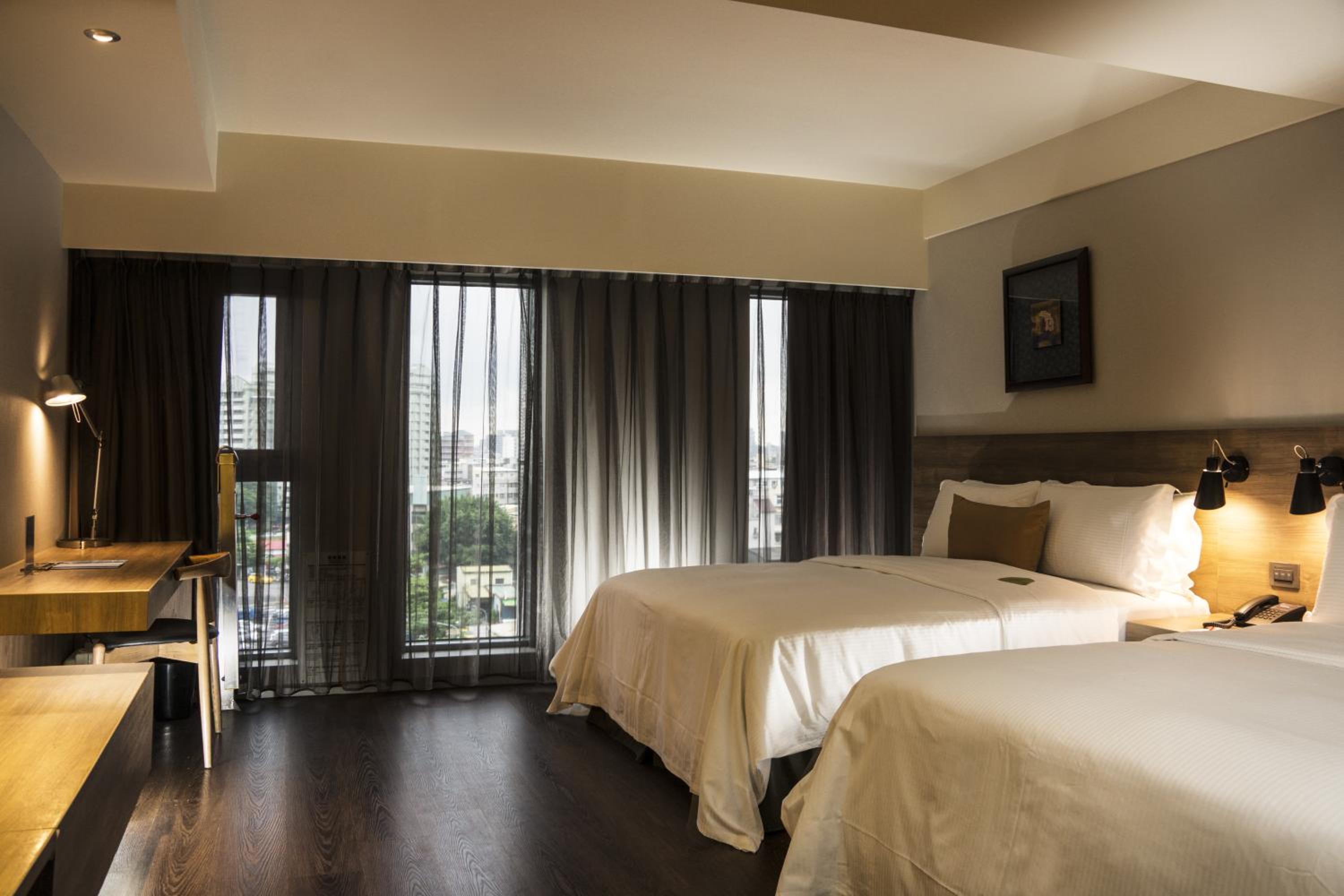 Deluxe Suite (4 Adults) photo 3