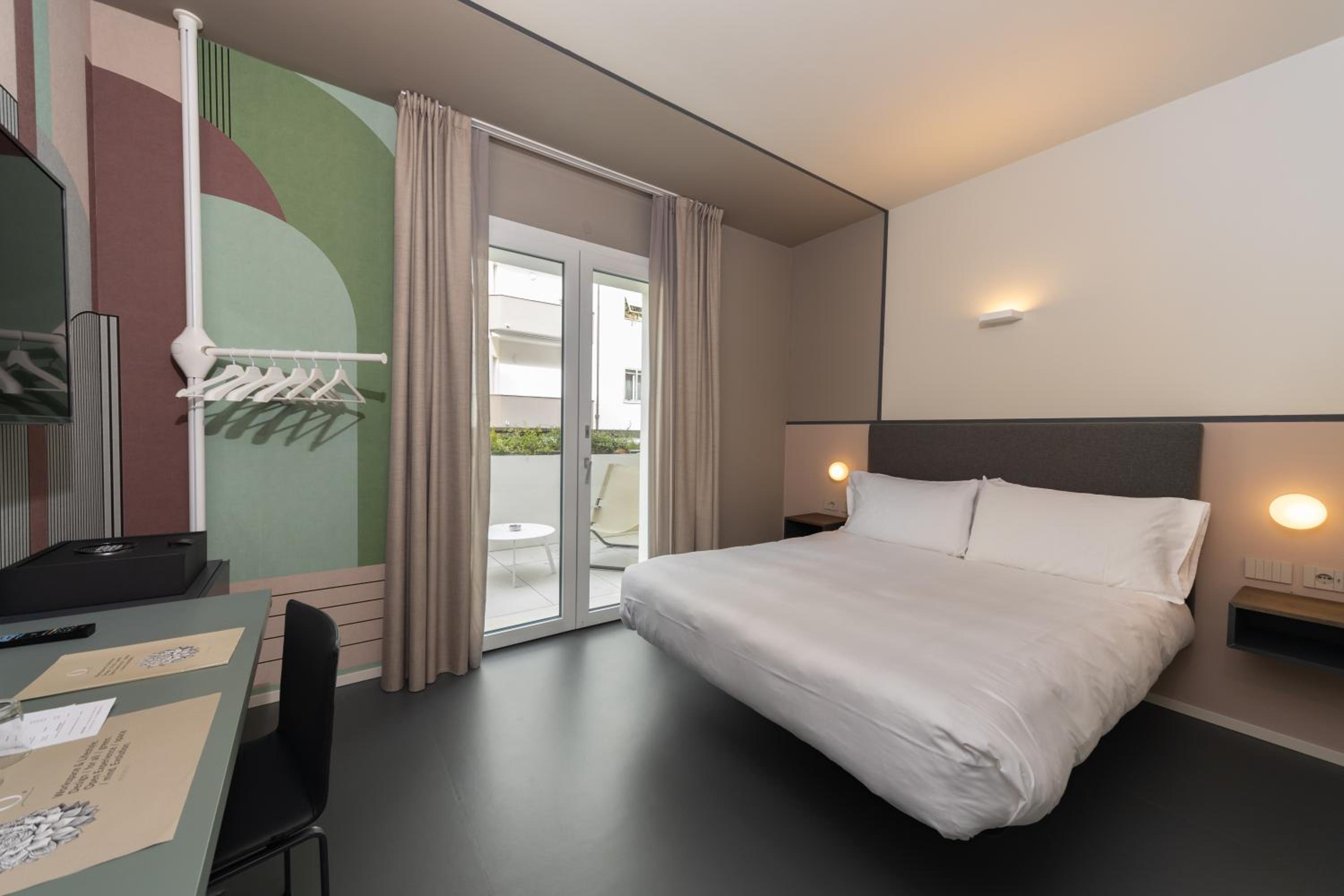 Superior Double Room - Photo 2