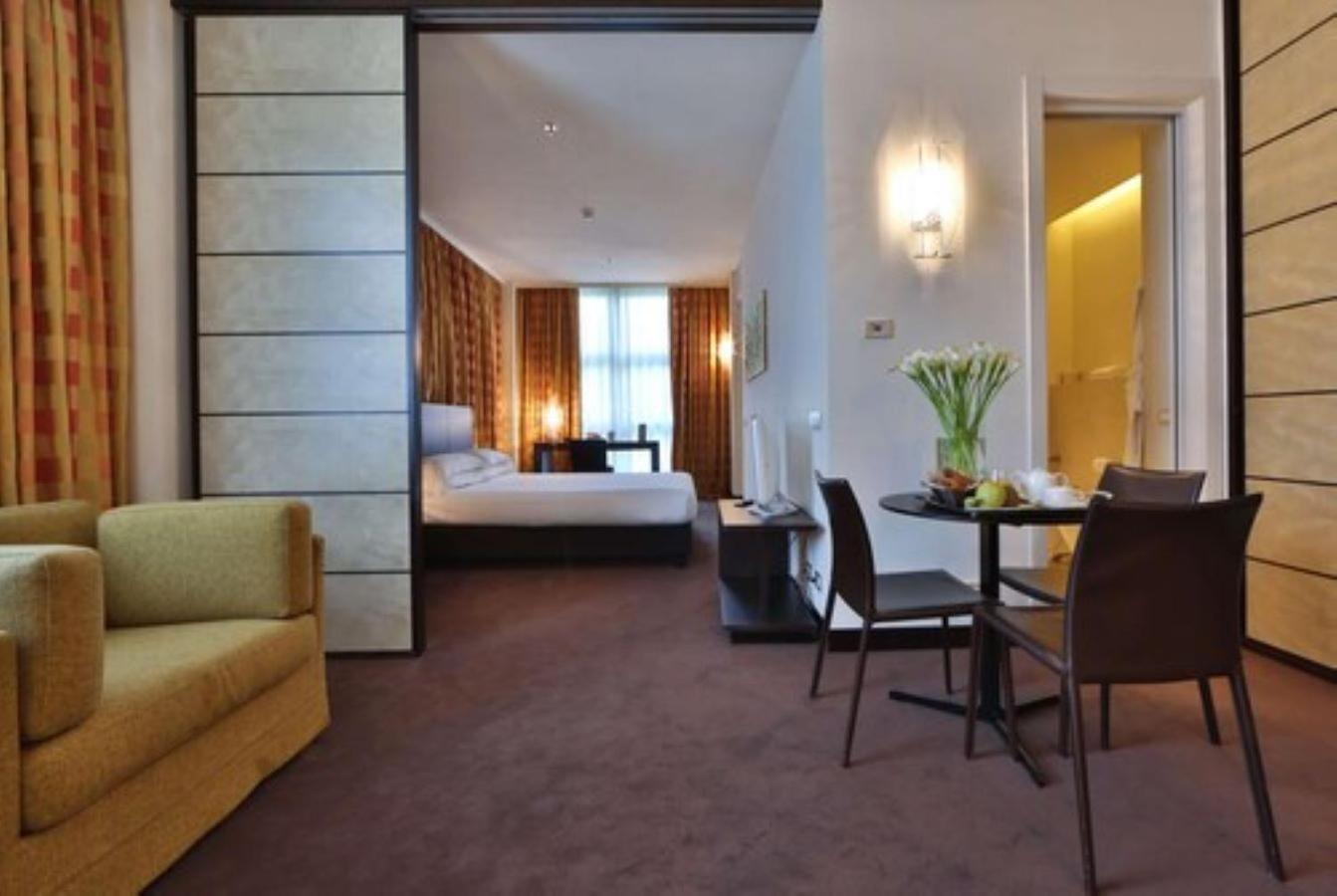 Family Suite - Photo 6