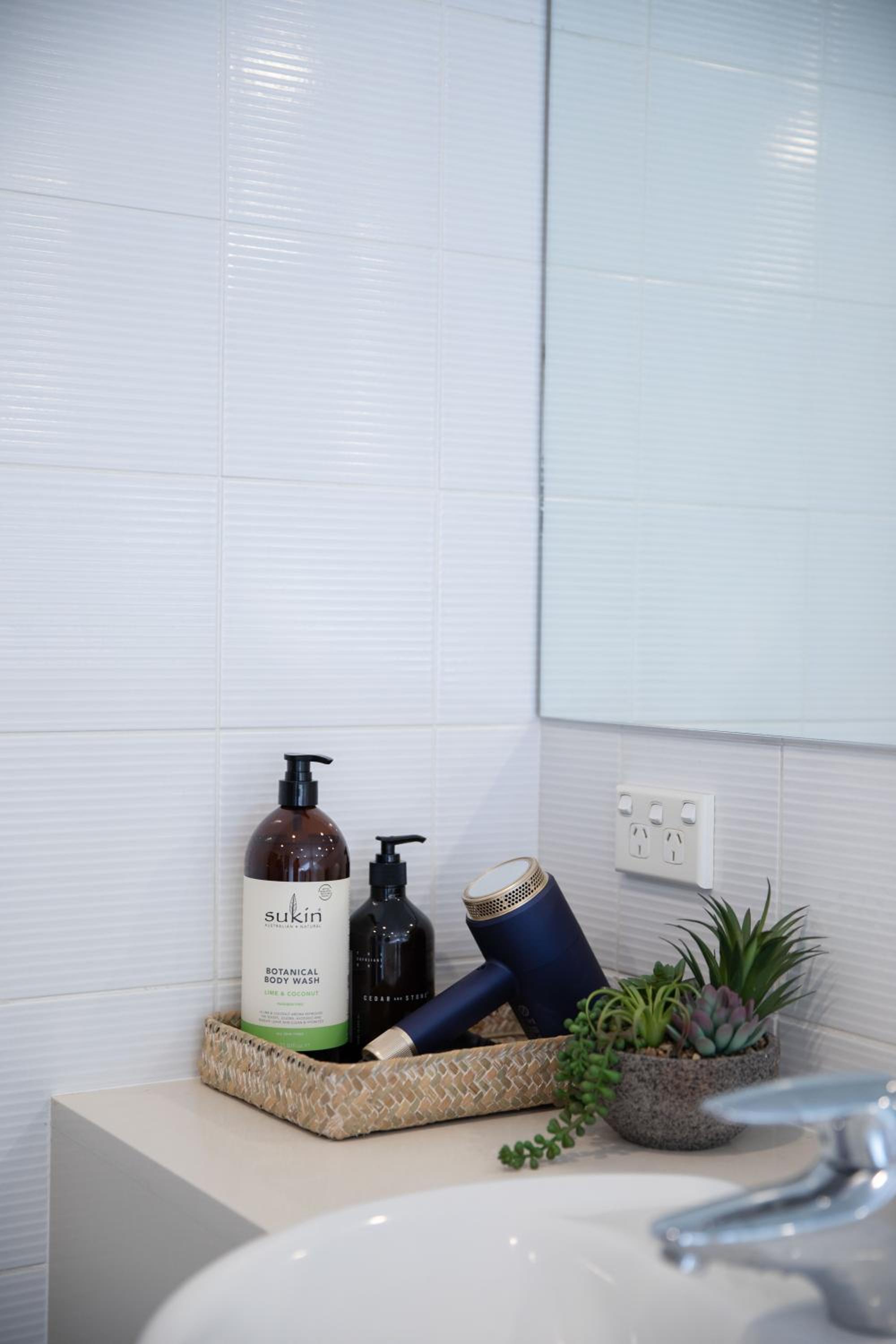 Double Room with Shared Bathroom photo 3