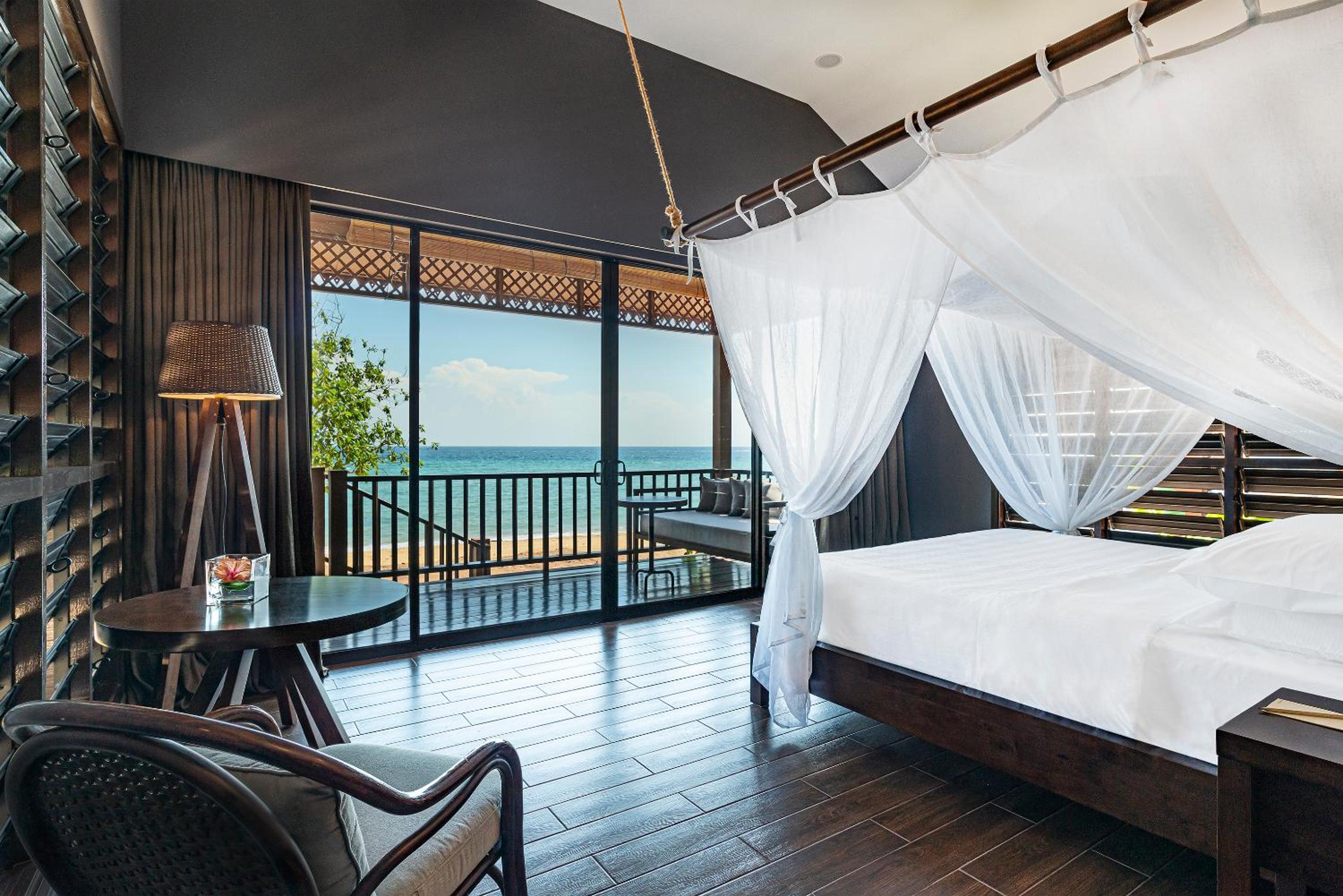 Beachfront Bungalow  - Photo 4