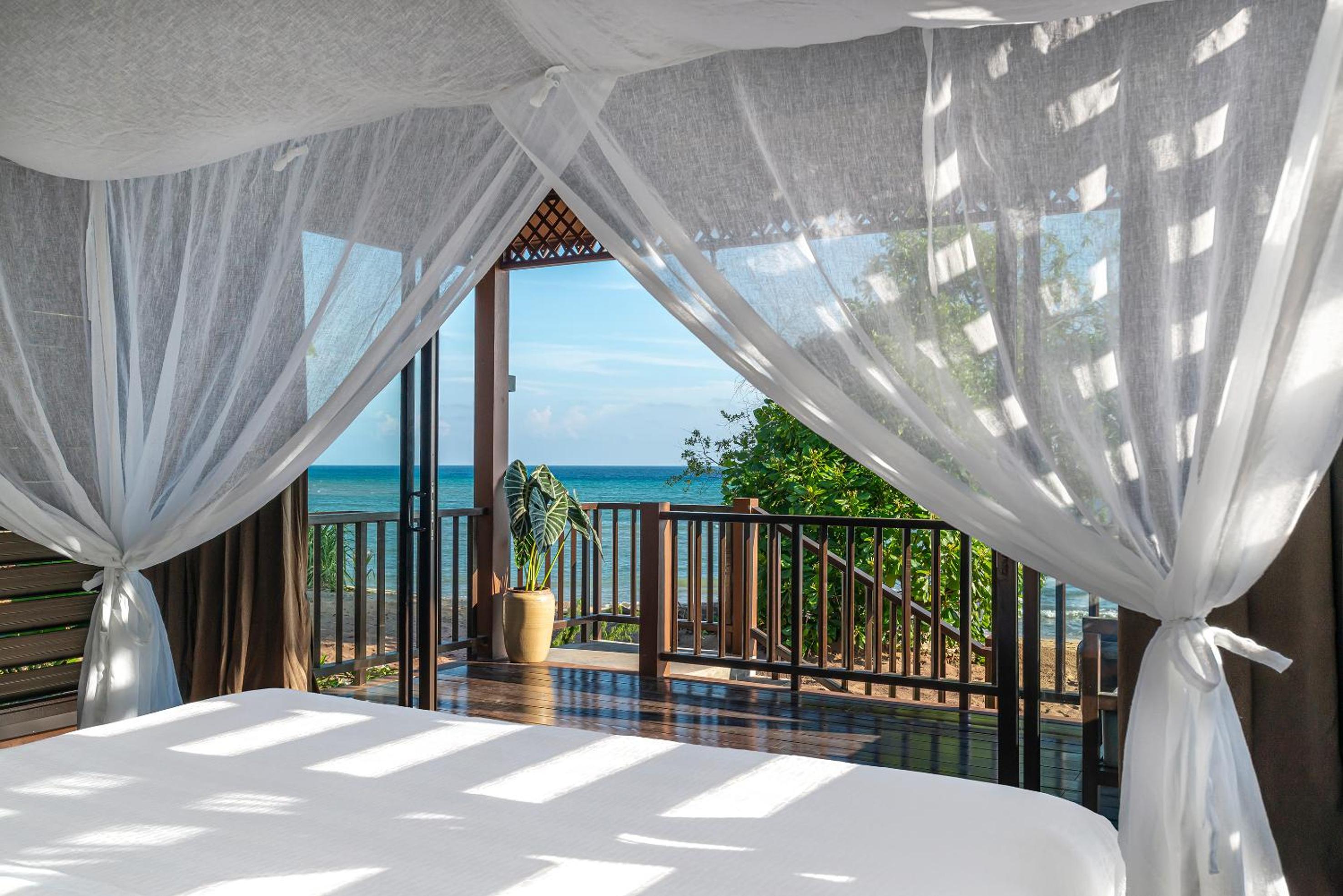 Beachfront Bungalow  - Photo 1