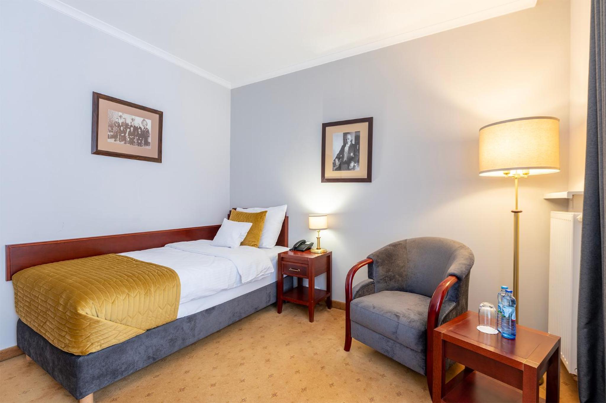 Single Room photo 1