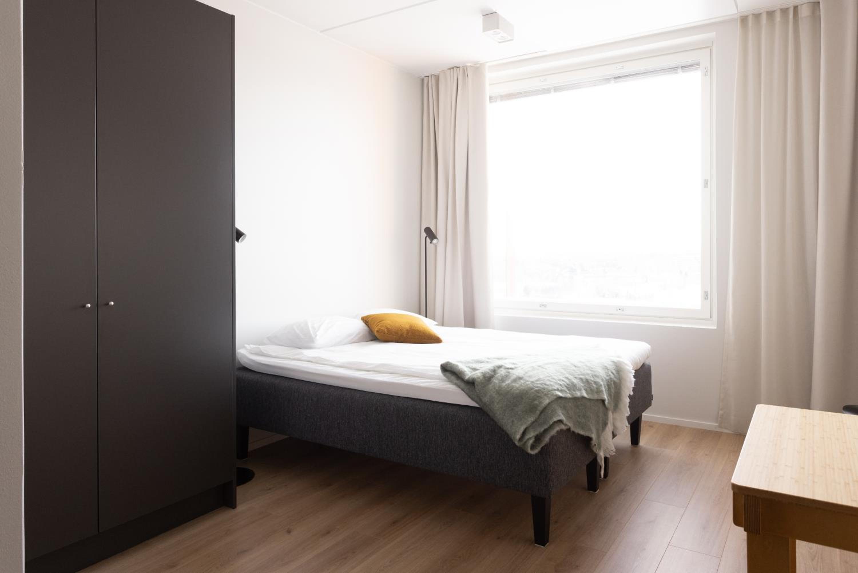 Medium-studio - upper floors - Photo 8