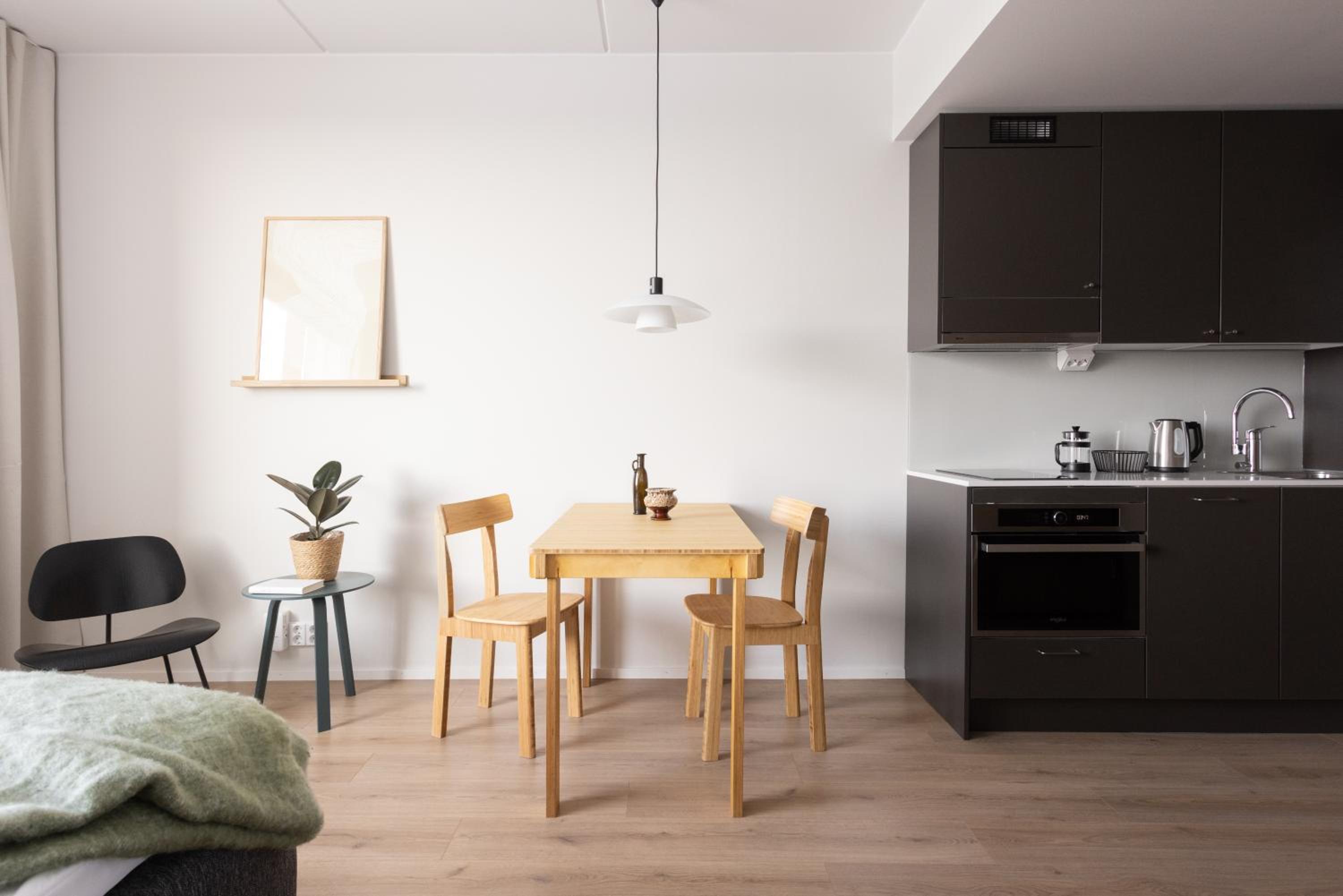 Medium-studio - upper floors - Photo 10