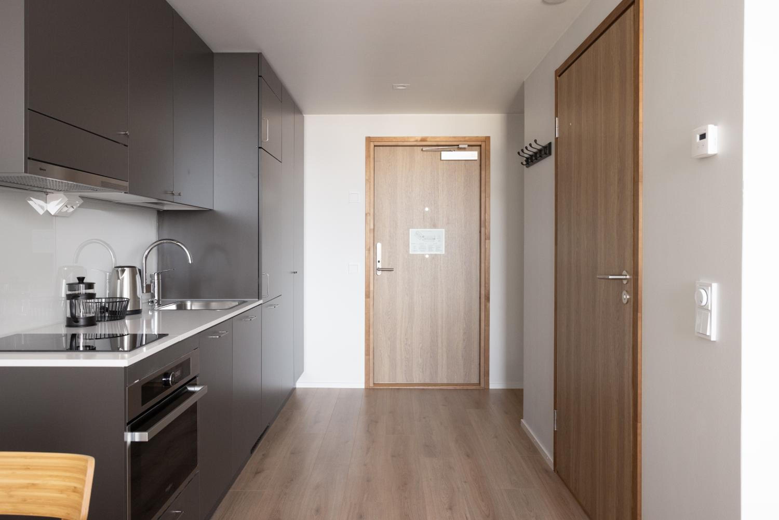Medium-studio - upper floors - Photo 9