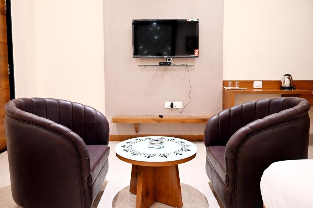 Deluxe Double Or Twin Room With City View photo 1