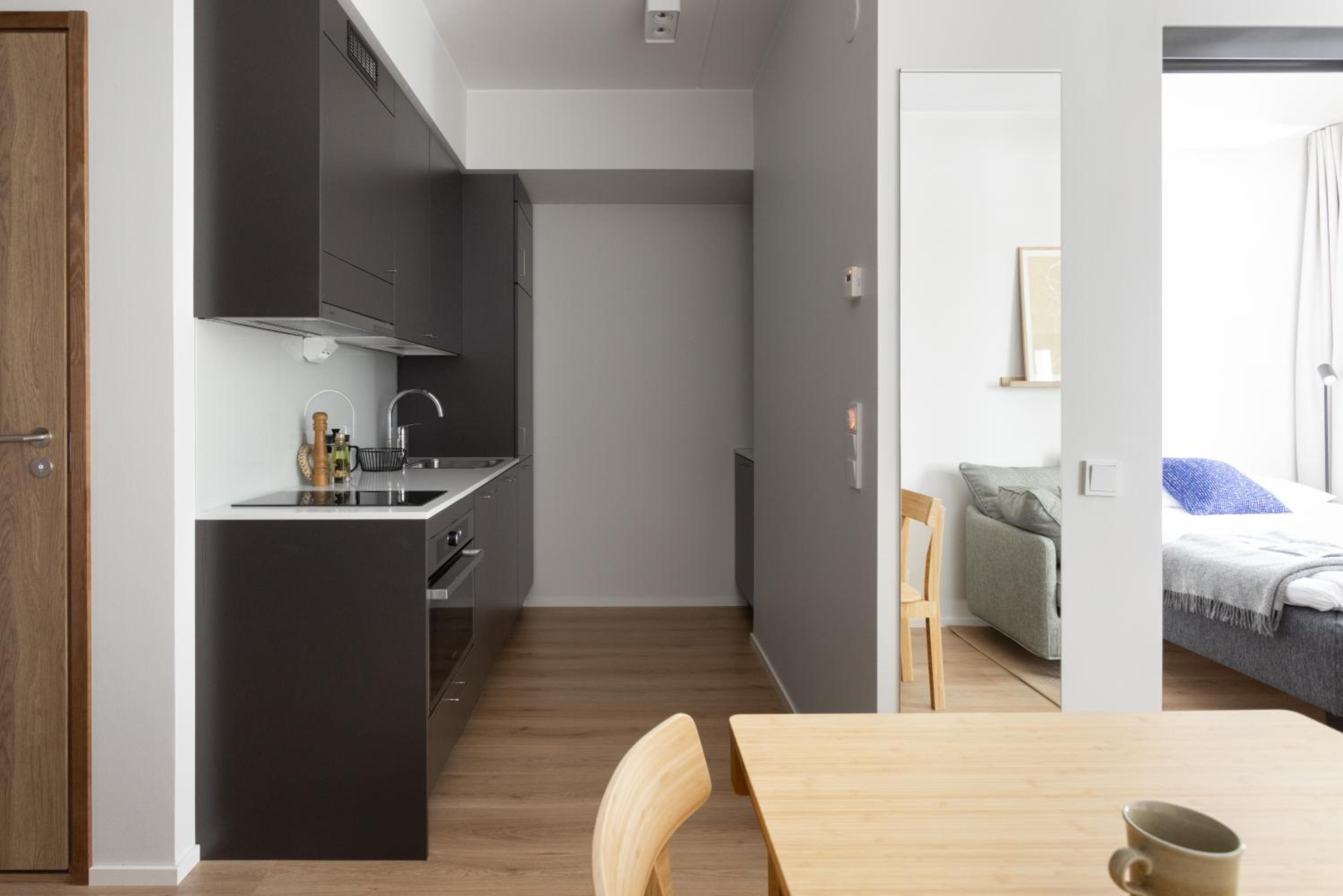 Spacious-studio with sea view - Photo 5