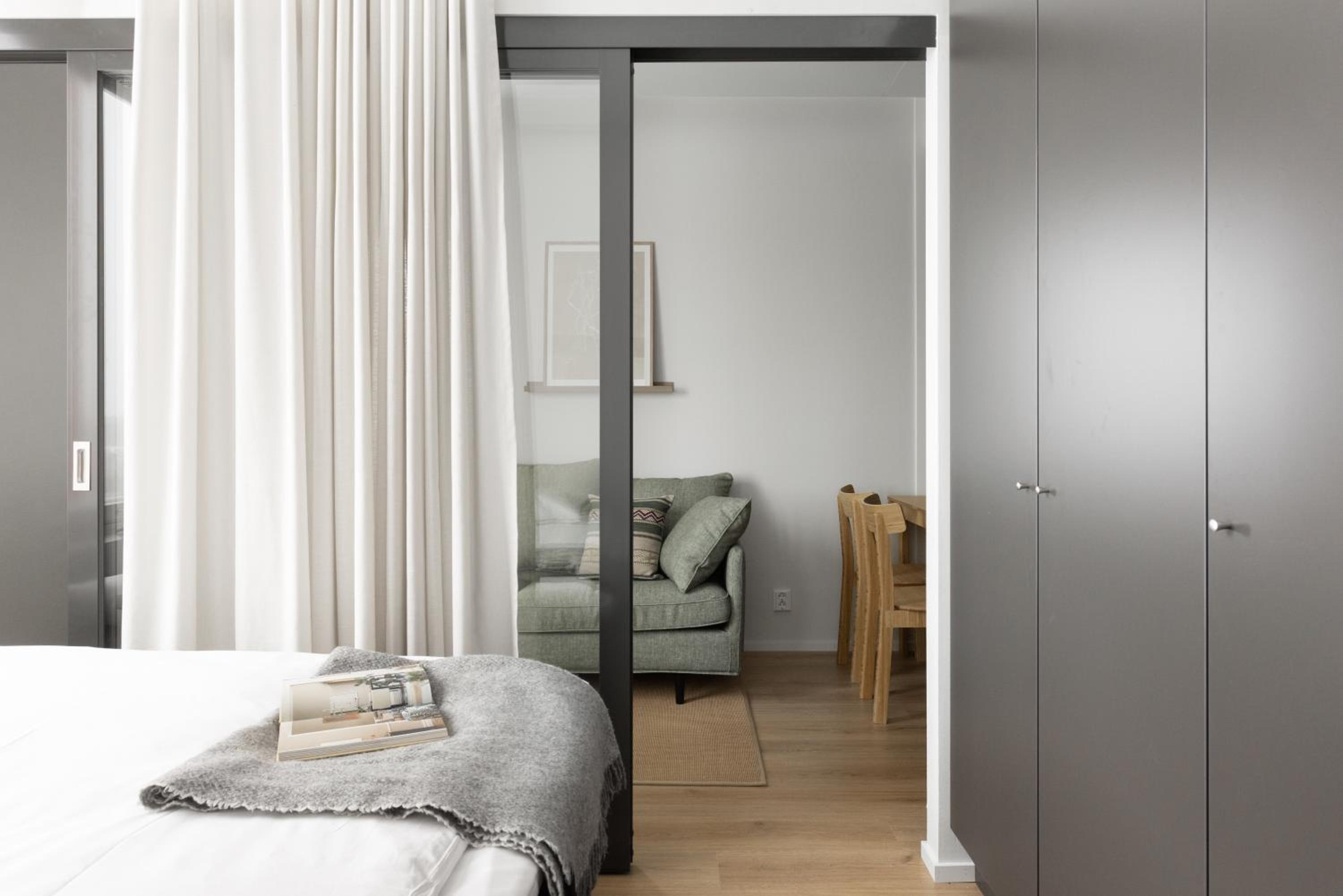 Spacious-studio with sea view - Photo 9