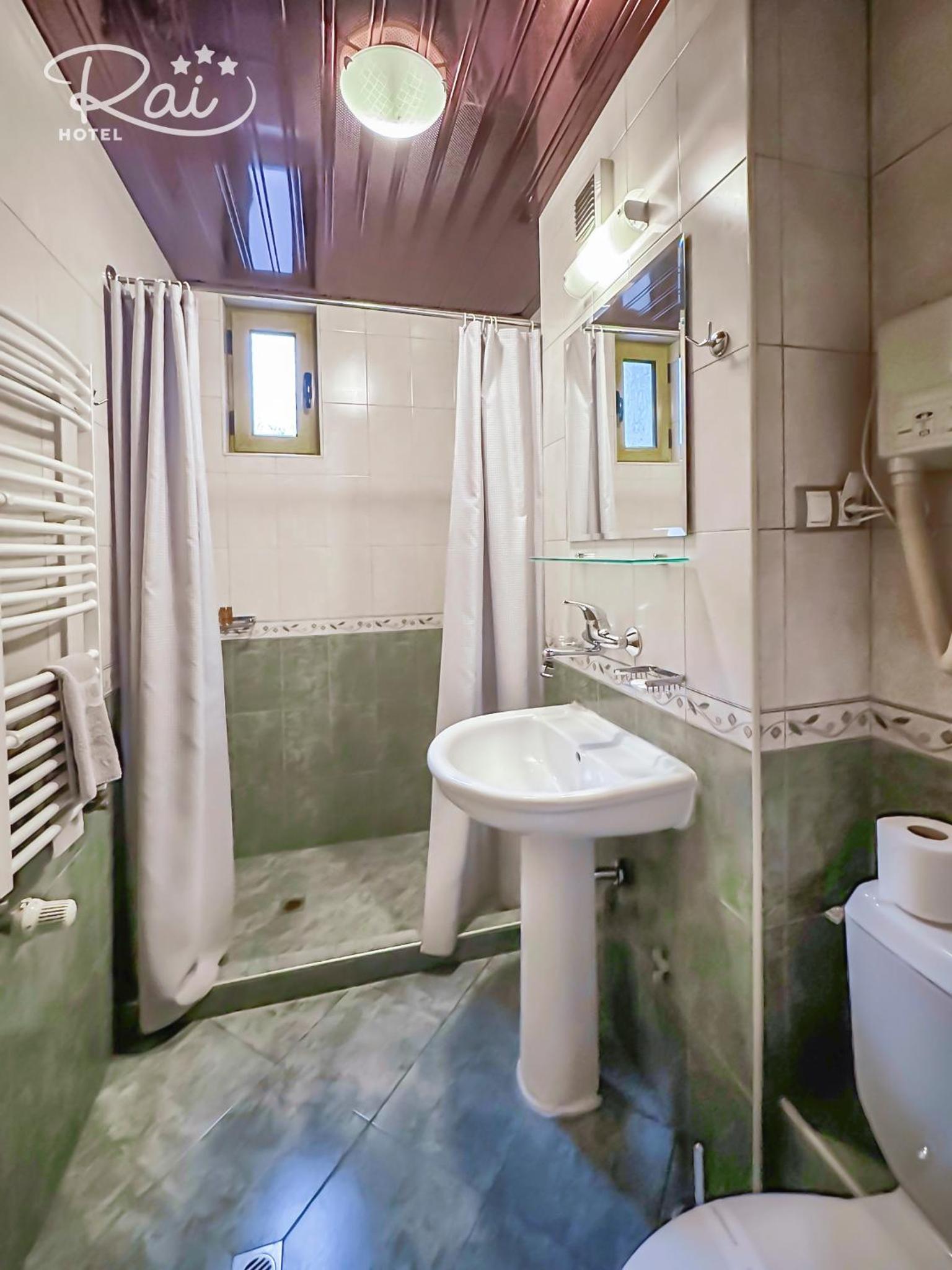 Double Room - Photo 4