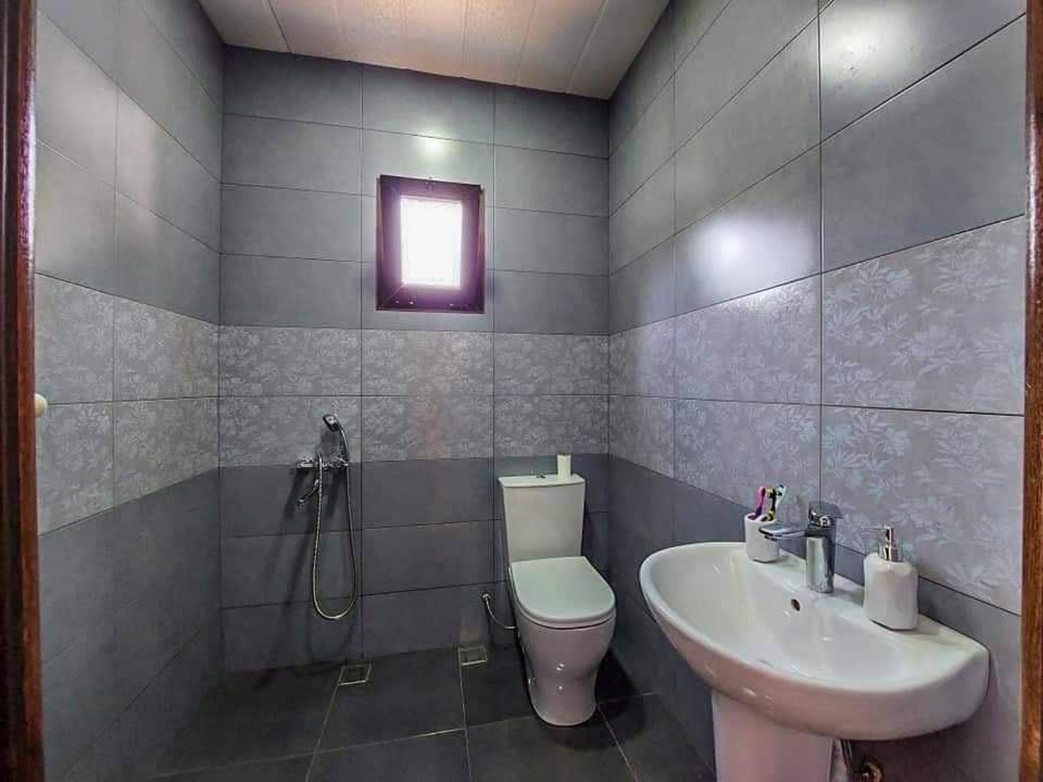 One-Bedroom House photo 3