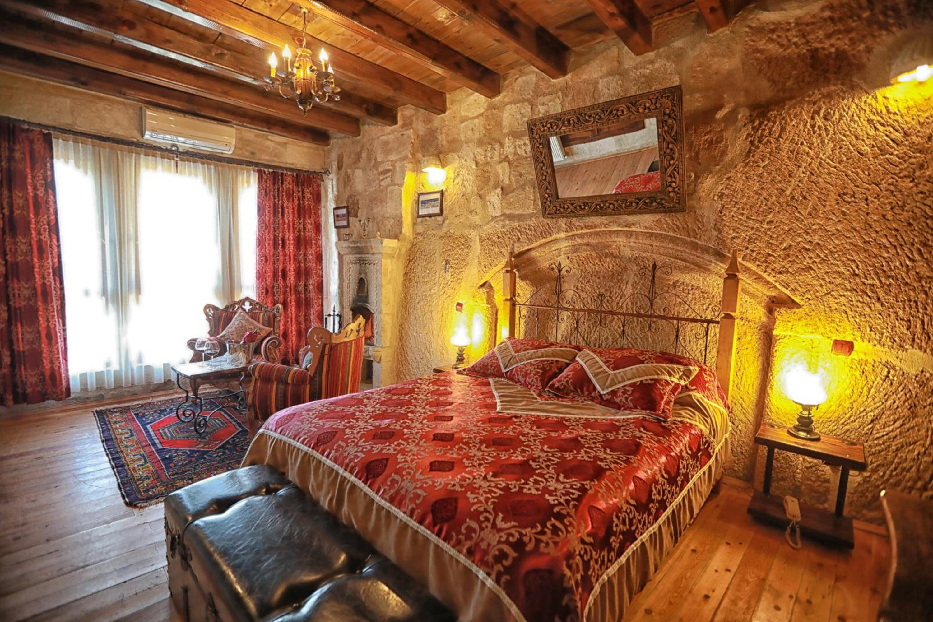 Deluxe Double Room - Photo 8