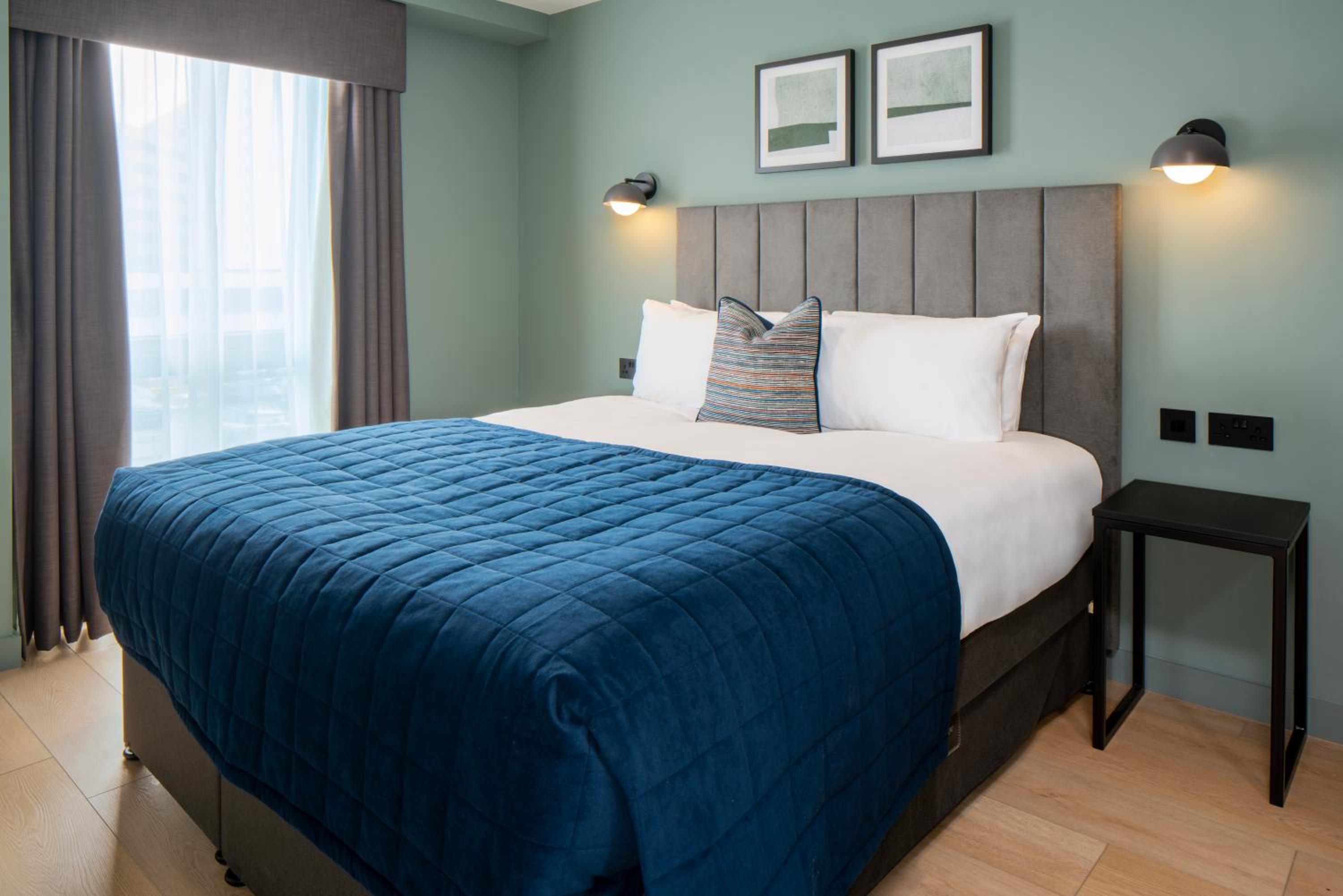Classic 1 Bedroom Apartment - Photo 2